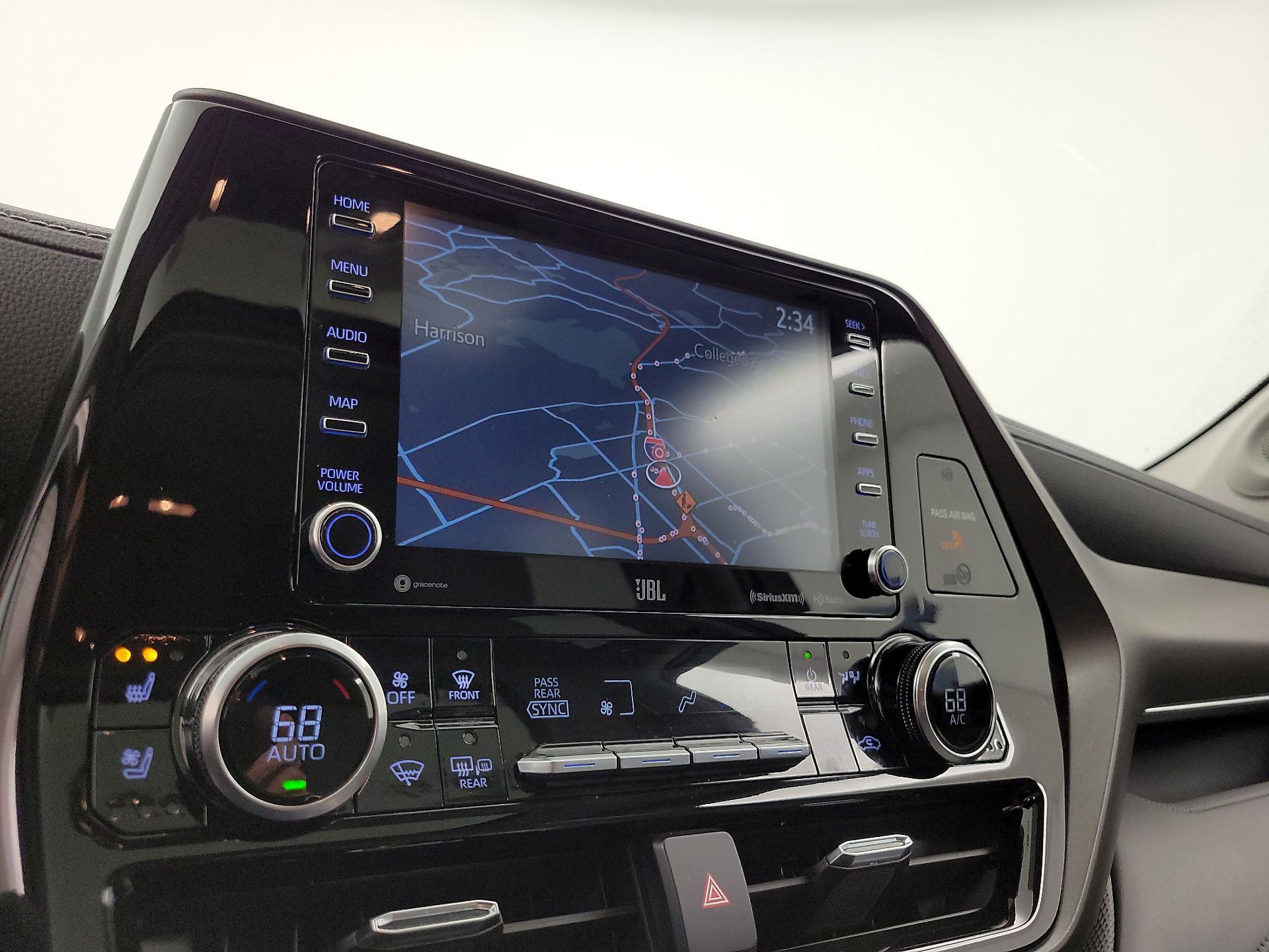 Thumbnail: 2021 Toyota Highlander - 14