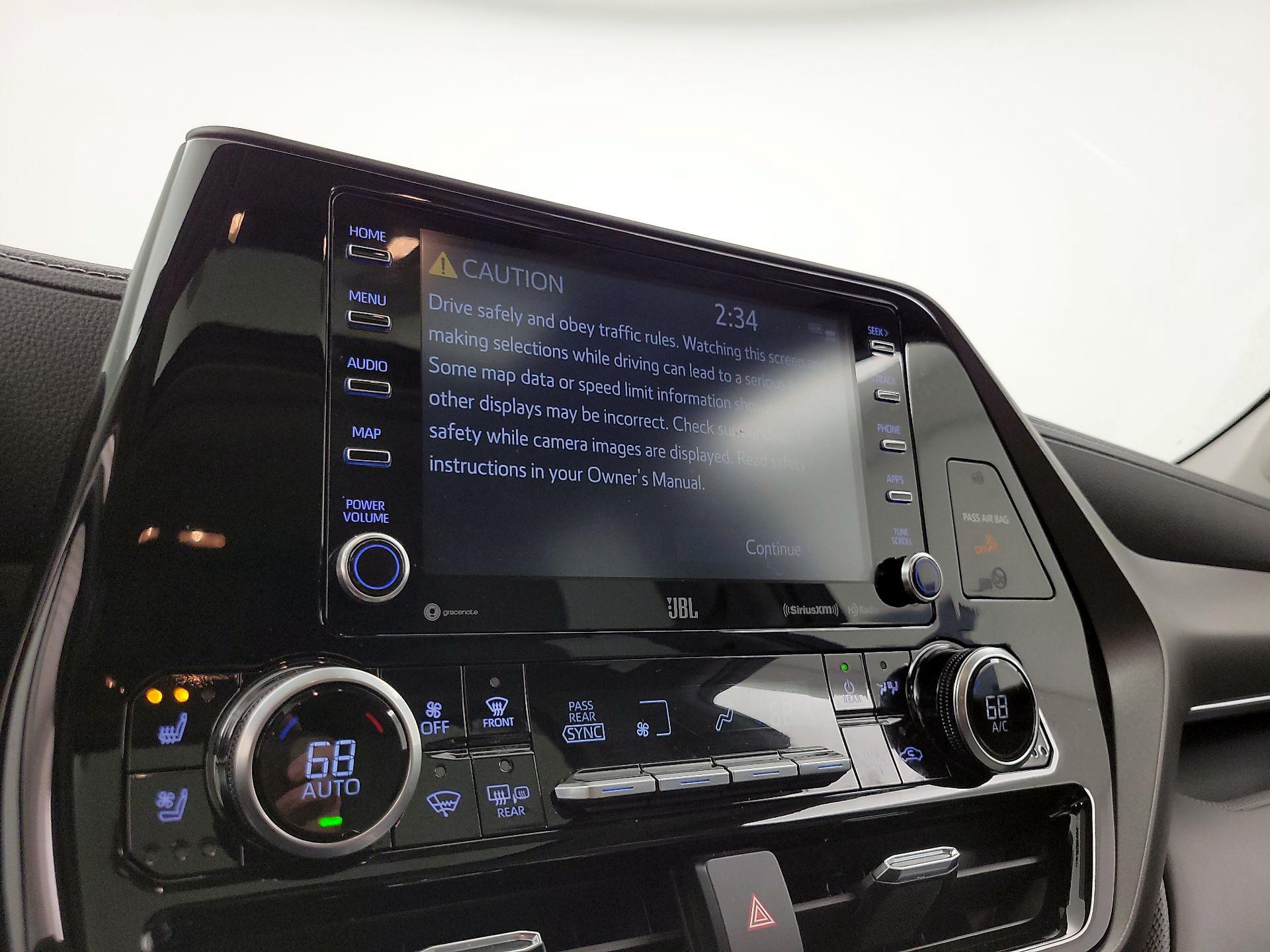 Thumbnail: 2021 Toyota Highlander - 16