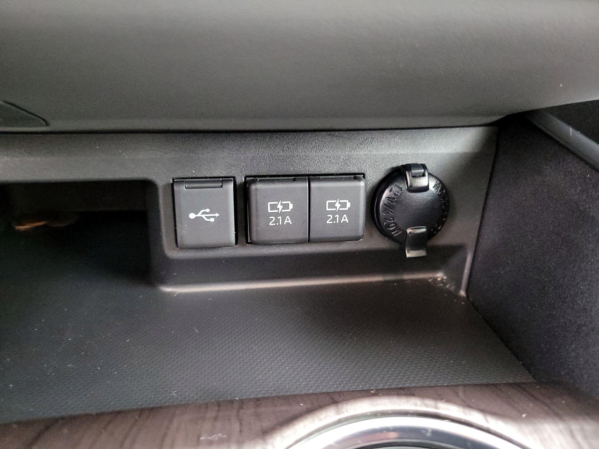 Thumbnail: 2021 Toyota Highlander - 19