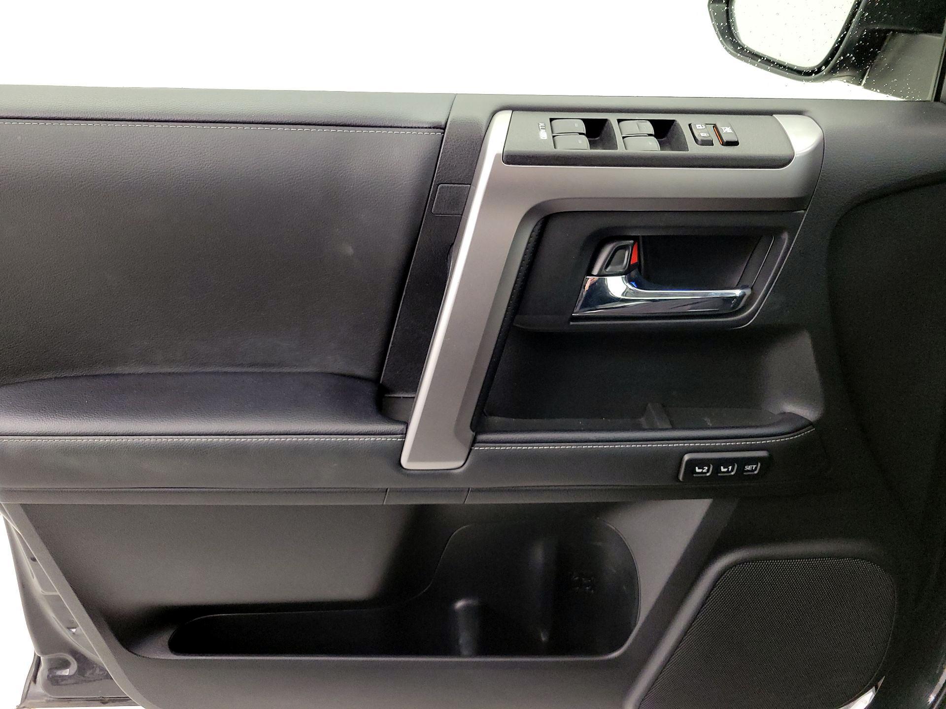 Thumbnail: 2024 Toyota 4Runner - 12