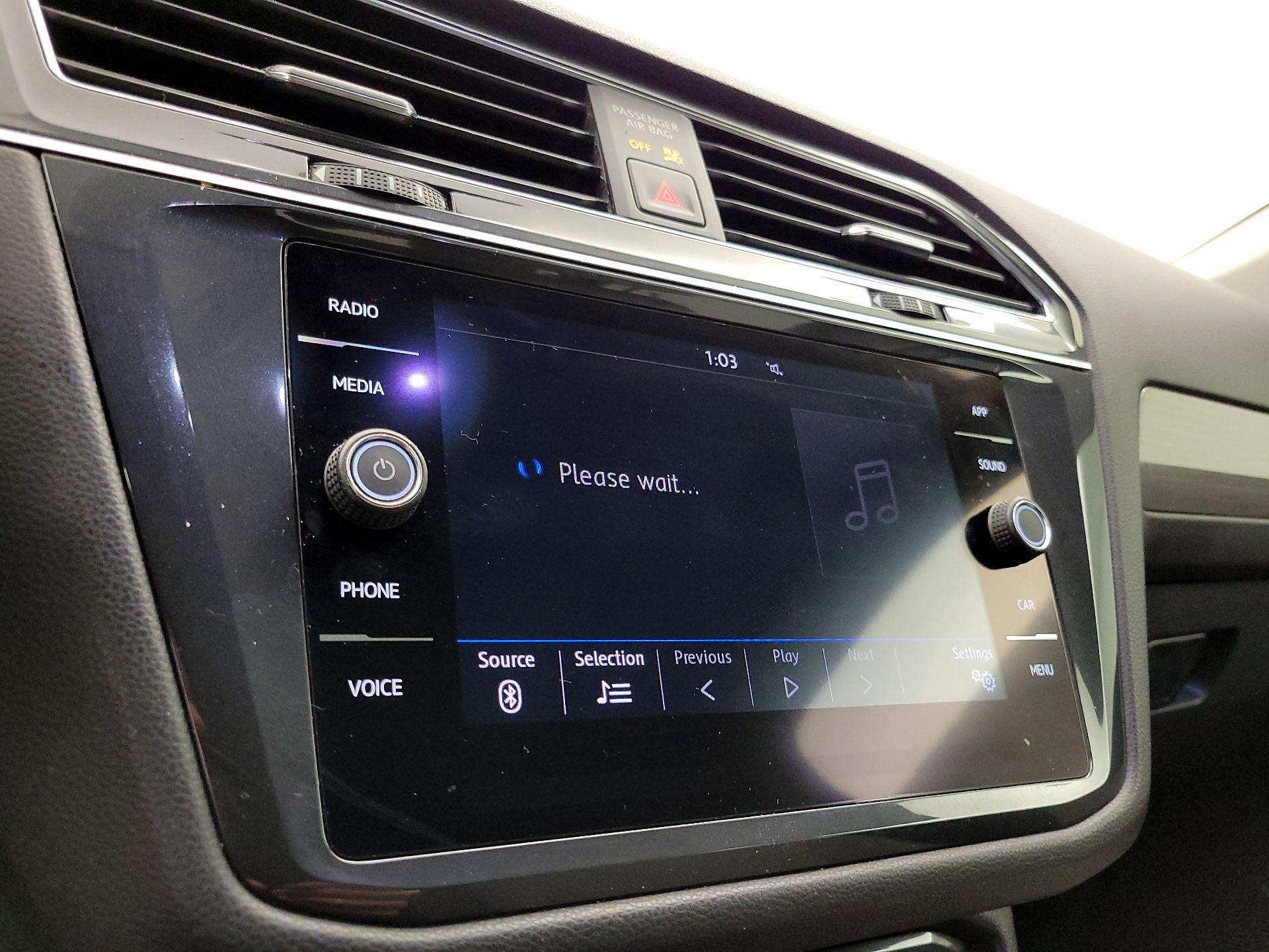 Thumbnail: 2019 Volkswagen Tiguan - 15