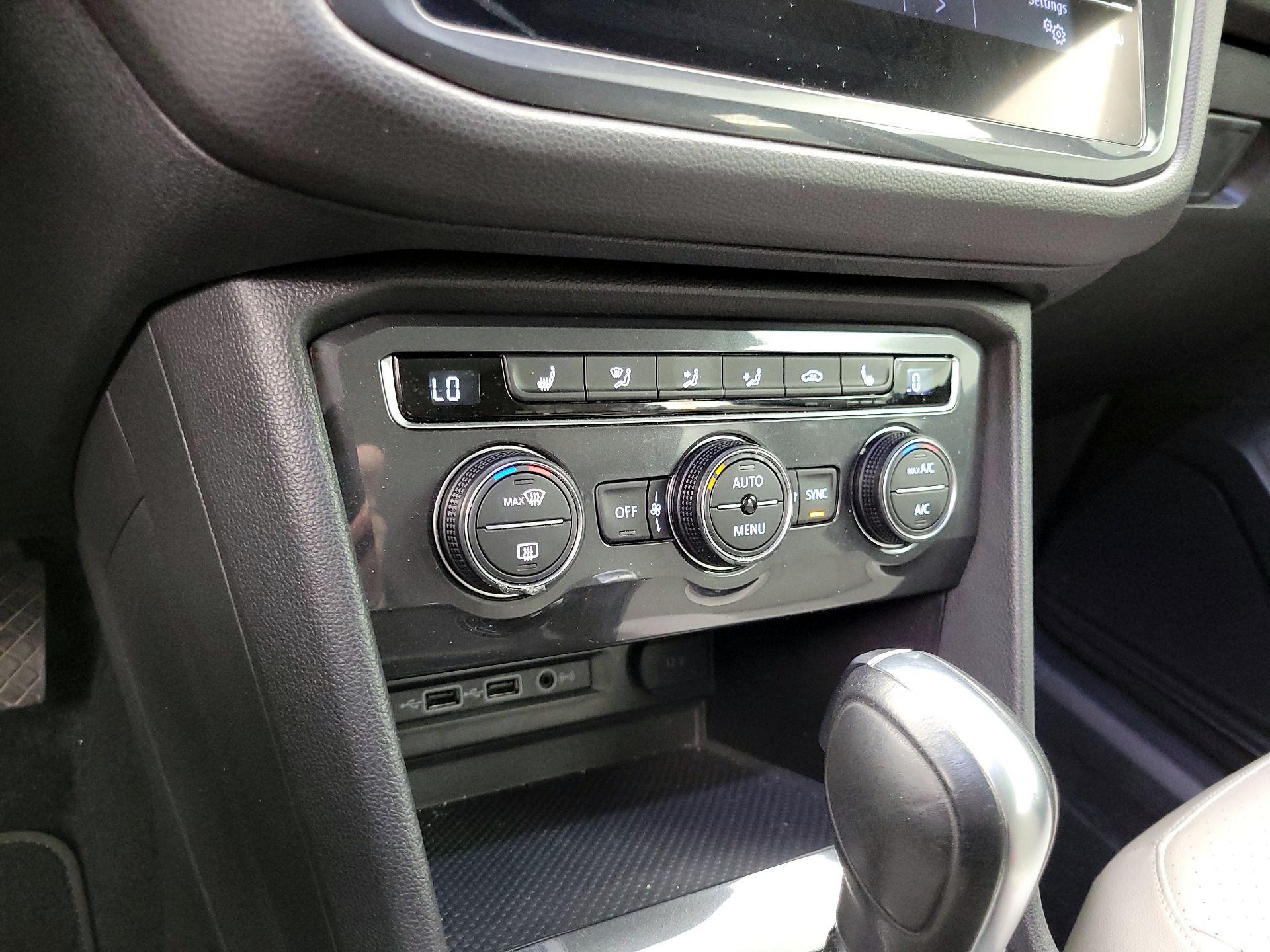 Thumbnail: 2019 Volkswagen Tiguan - 16