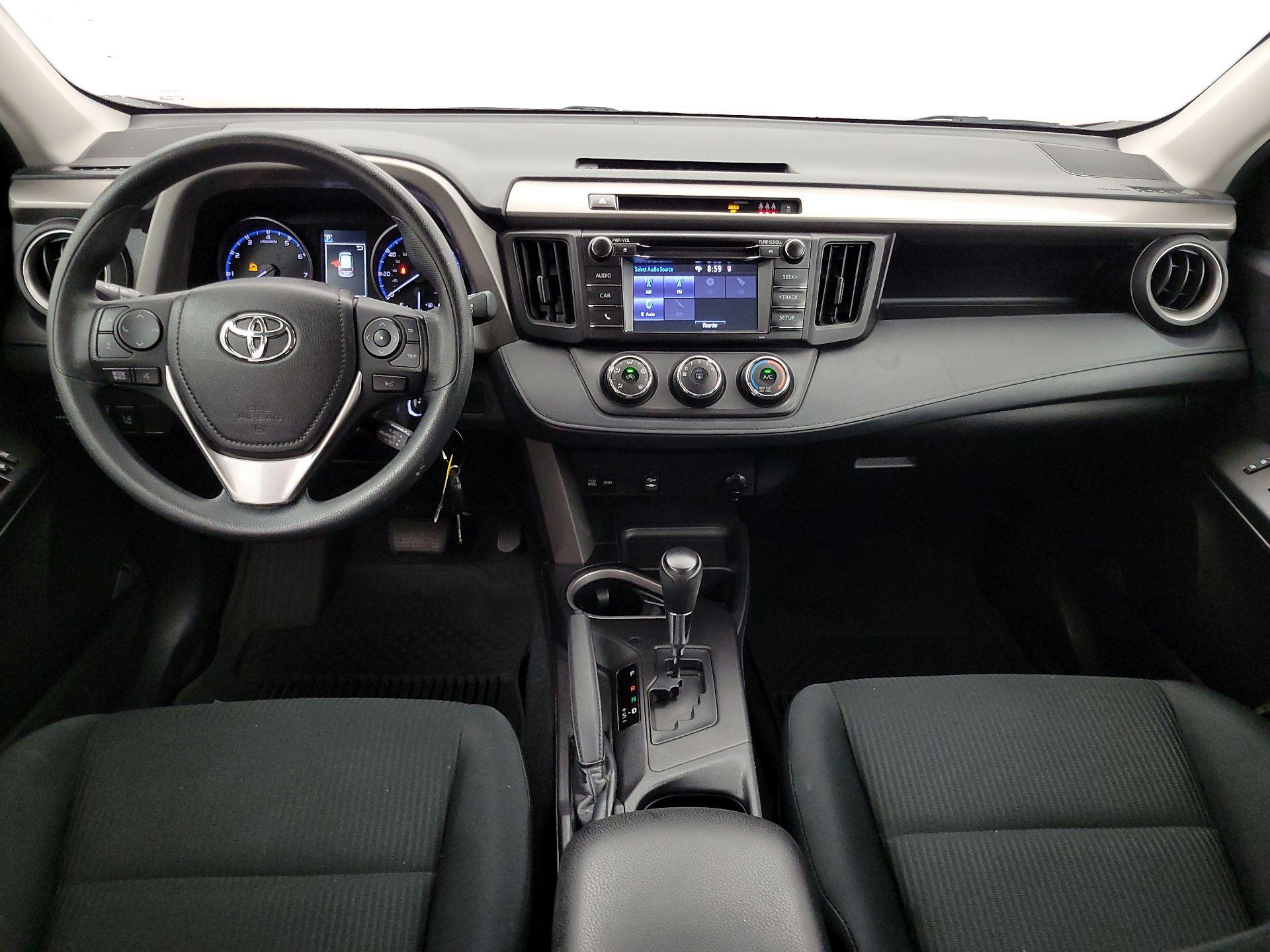 Thumbnail: 2018 Toyota RAV4 - 9