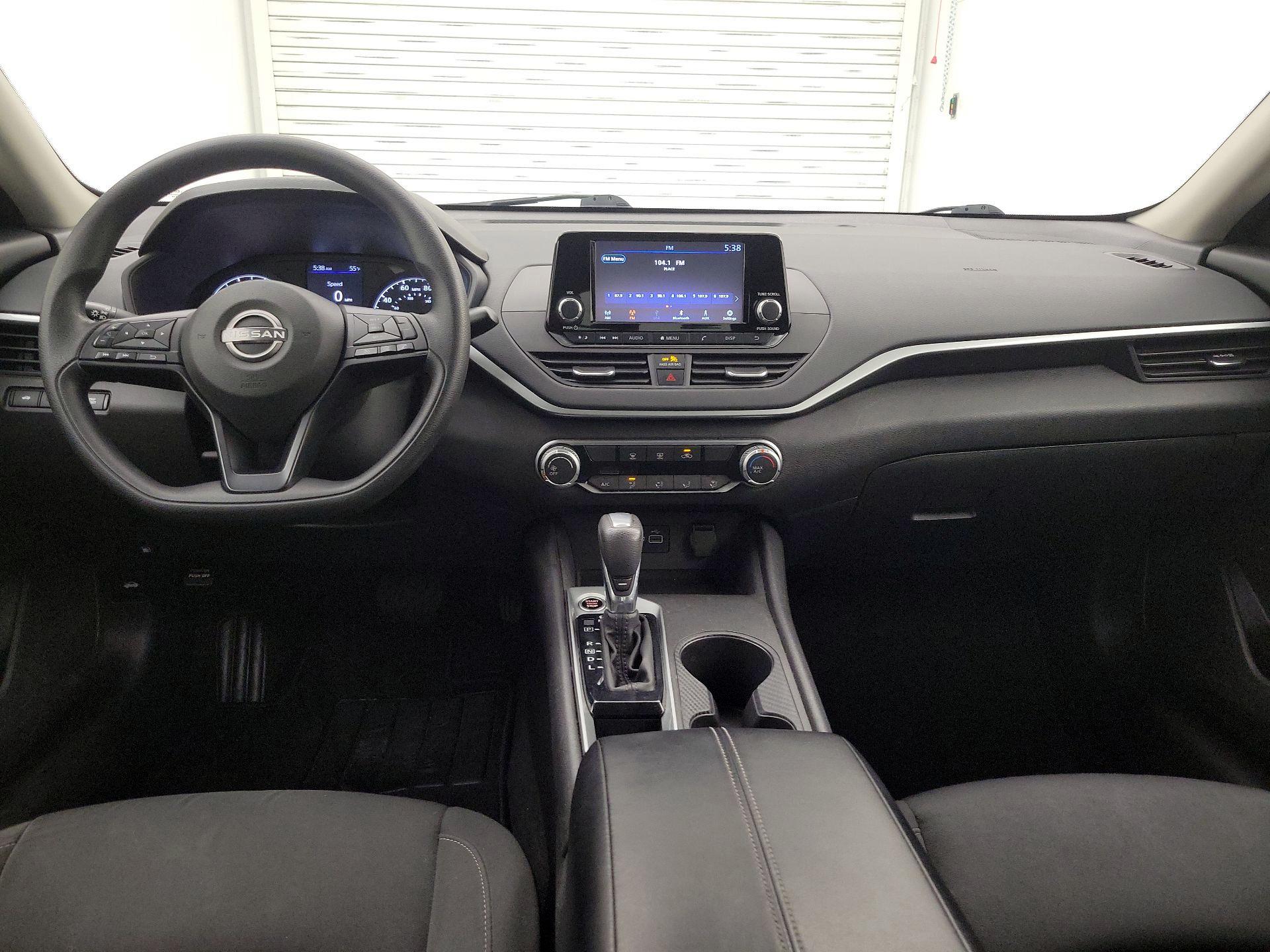 Thumbnail: 2023 Nissan Altima - 9