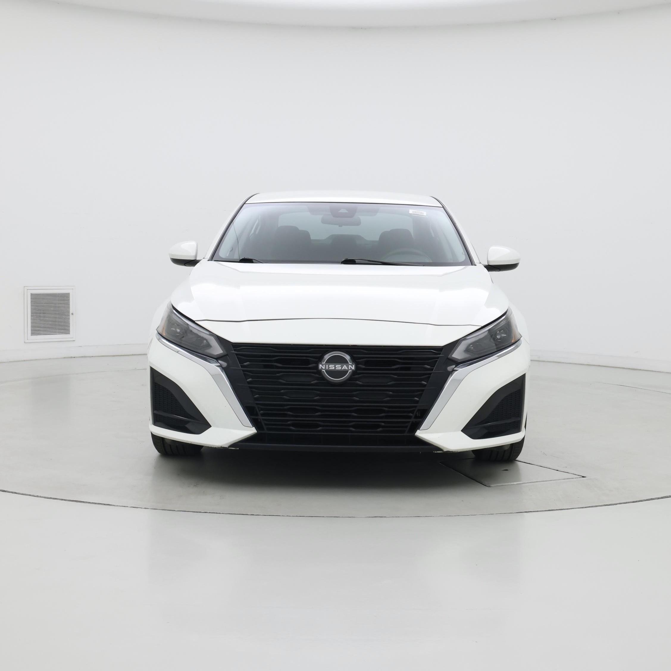 Thumbnail: 2023 Nissan Altima - 5