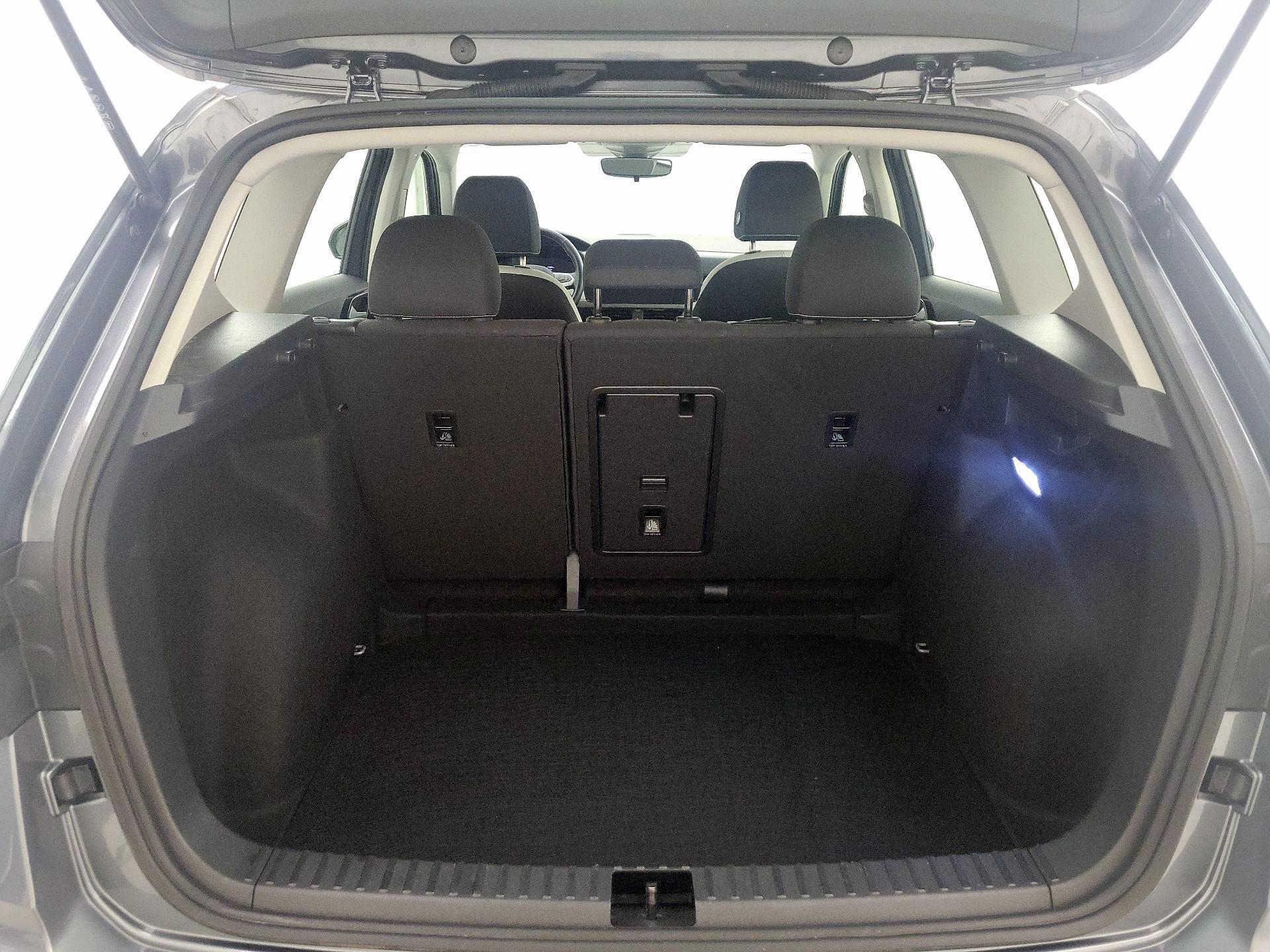 Thumbnail: 2025 Volkswagen Taos - 20