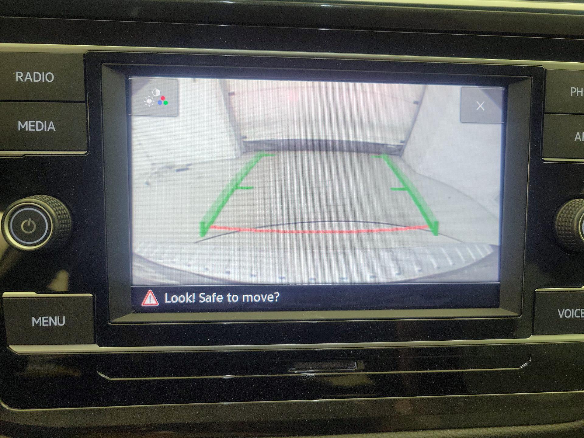 Thumbnail: 2023 Volkswagen Tiguan - 14