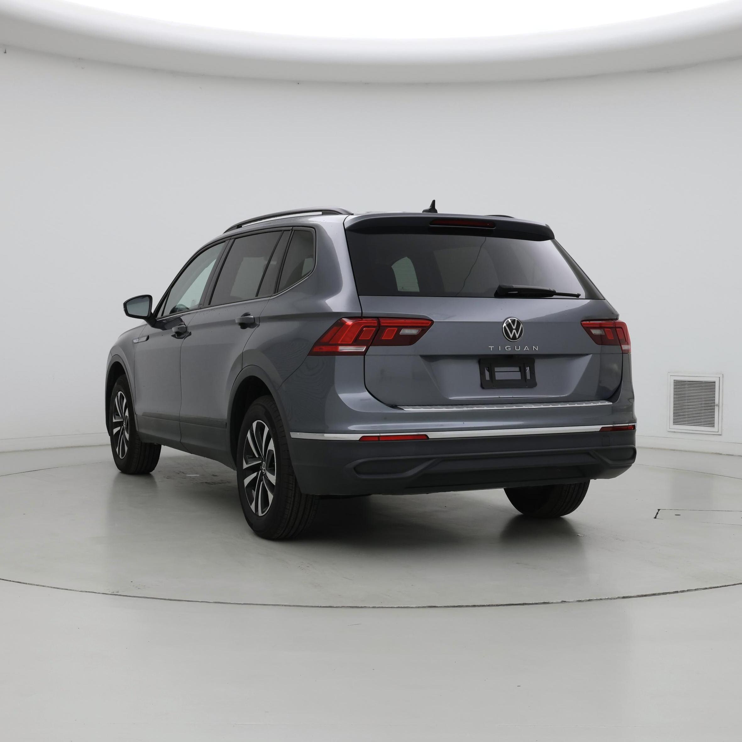 Thumbnail: 2022 Volkswagen Tiguan - 2