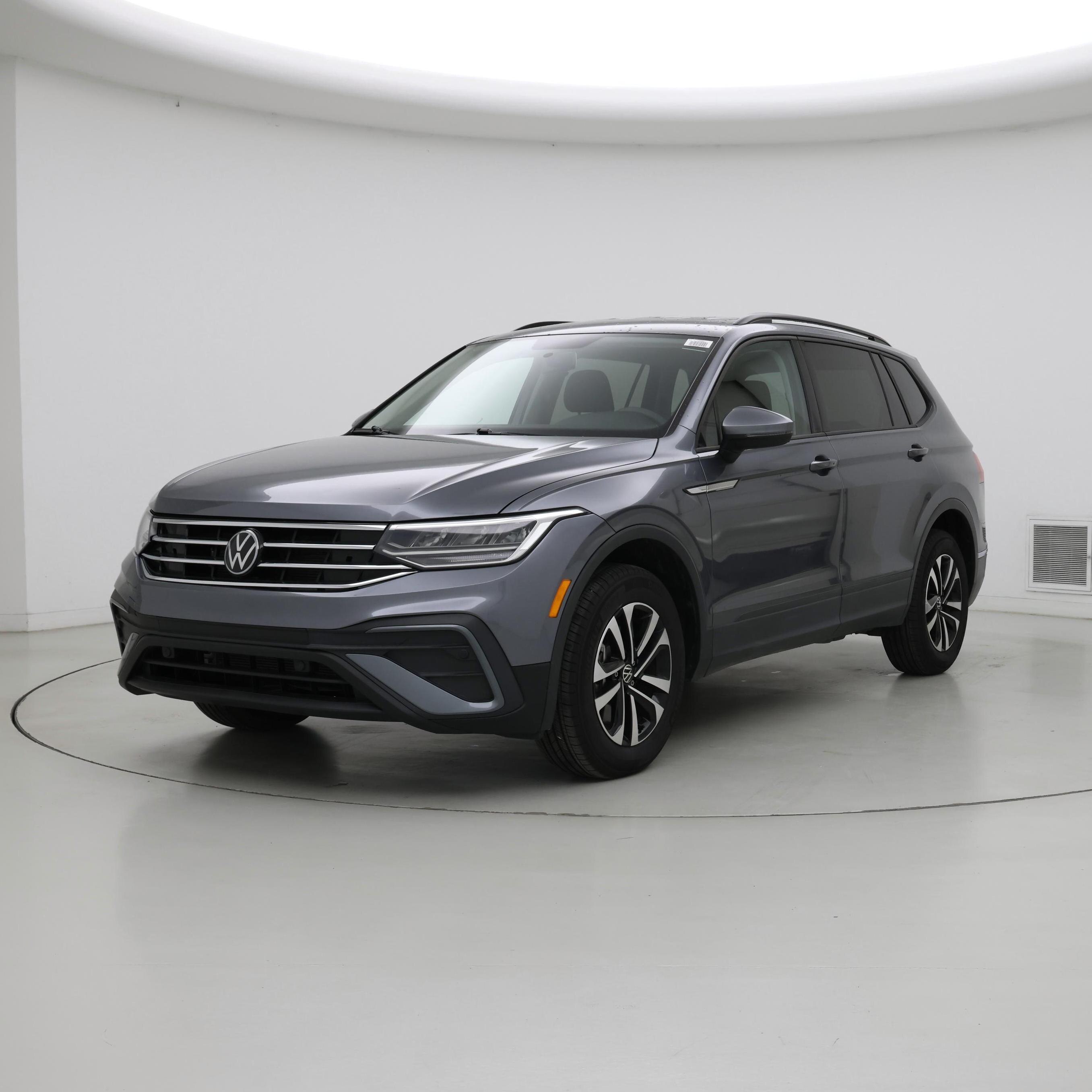 Thumbnail: 2022 Volkswagen Tiguan - 4