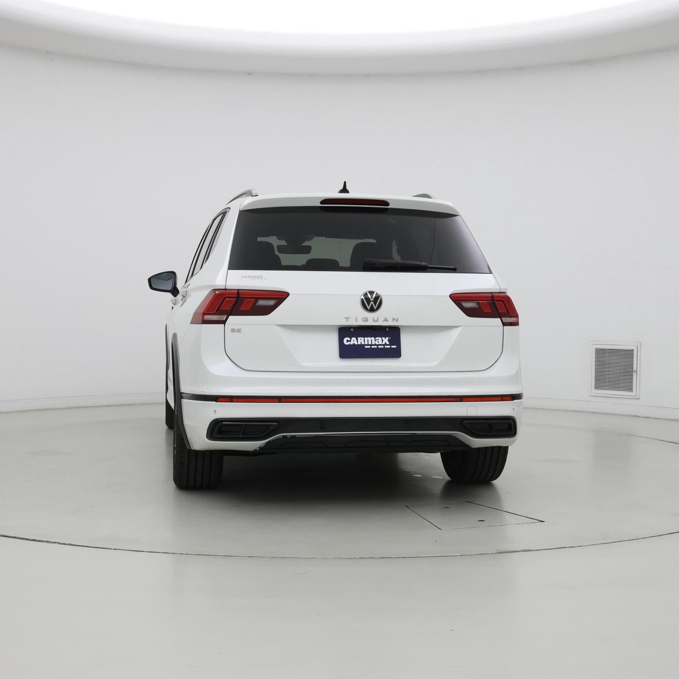 Thumbnail: 2023 Volkswagen Tiguan - 6