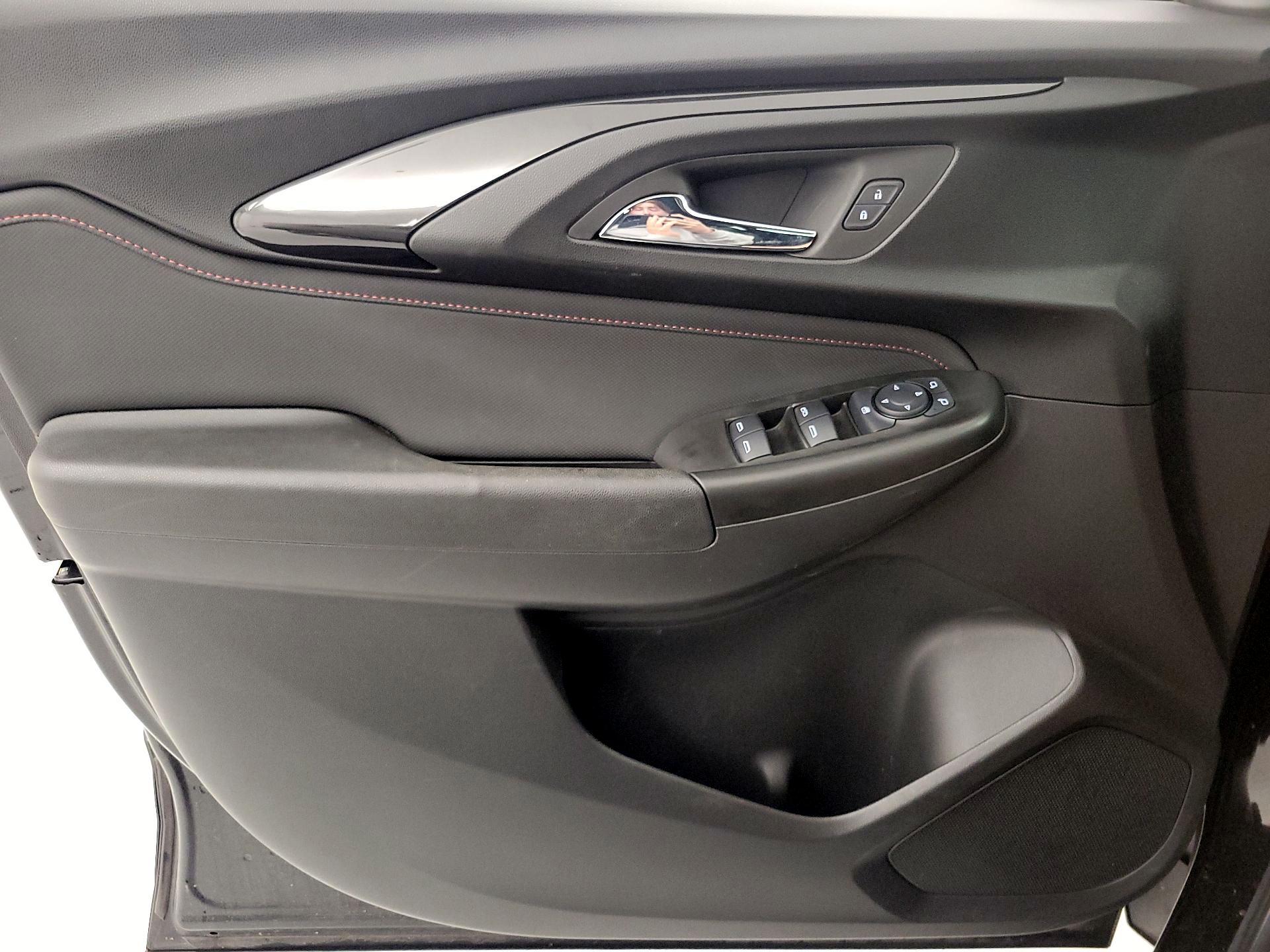 Thumbnail: 2023 Chevrolet TrailBlazer - 12