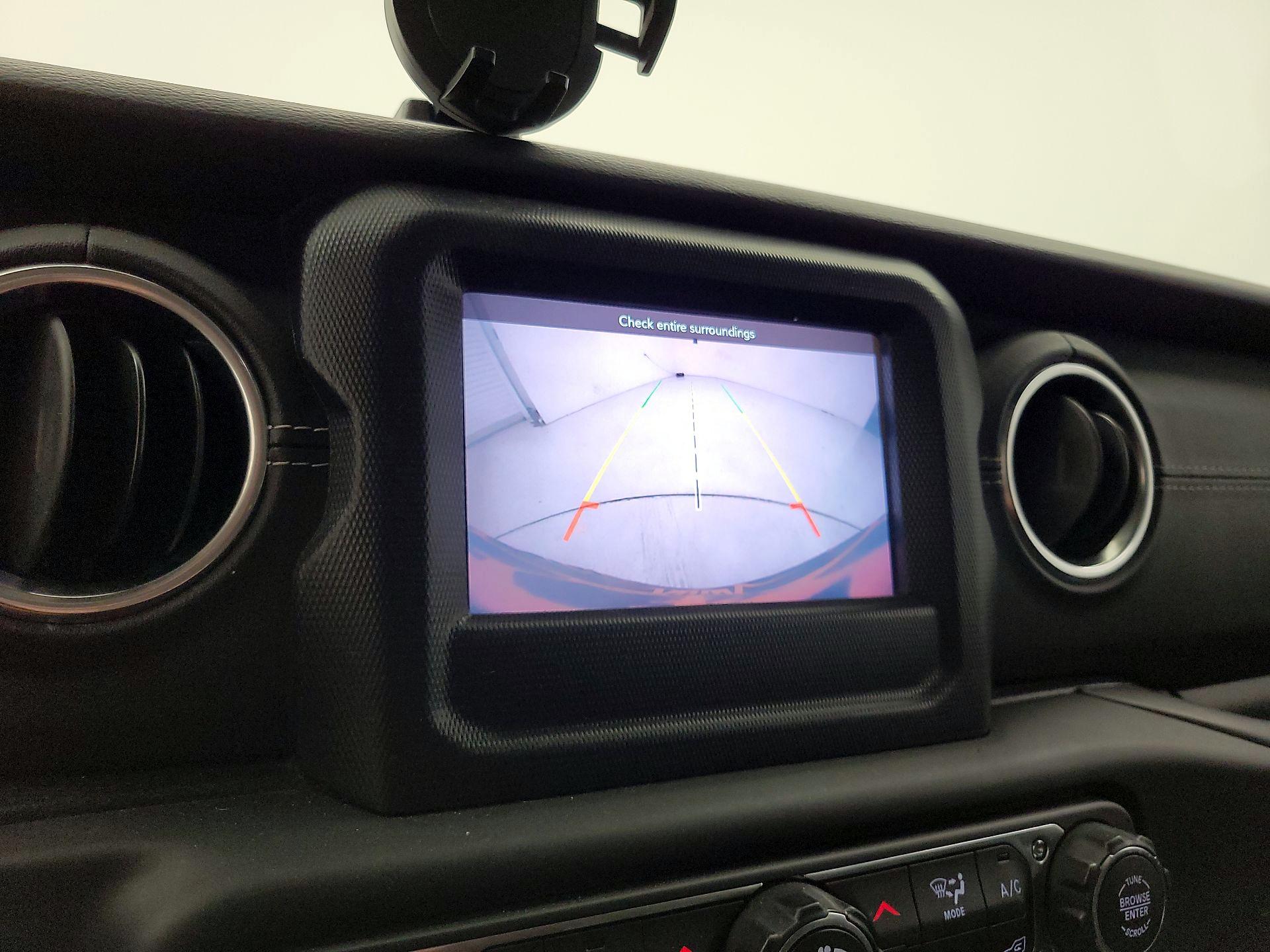 Thumbnail: 2018 Jeep Wrangler - 14