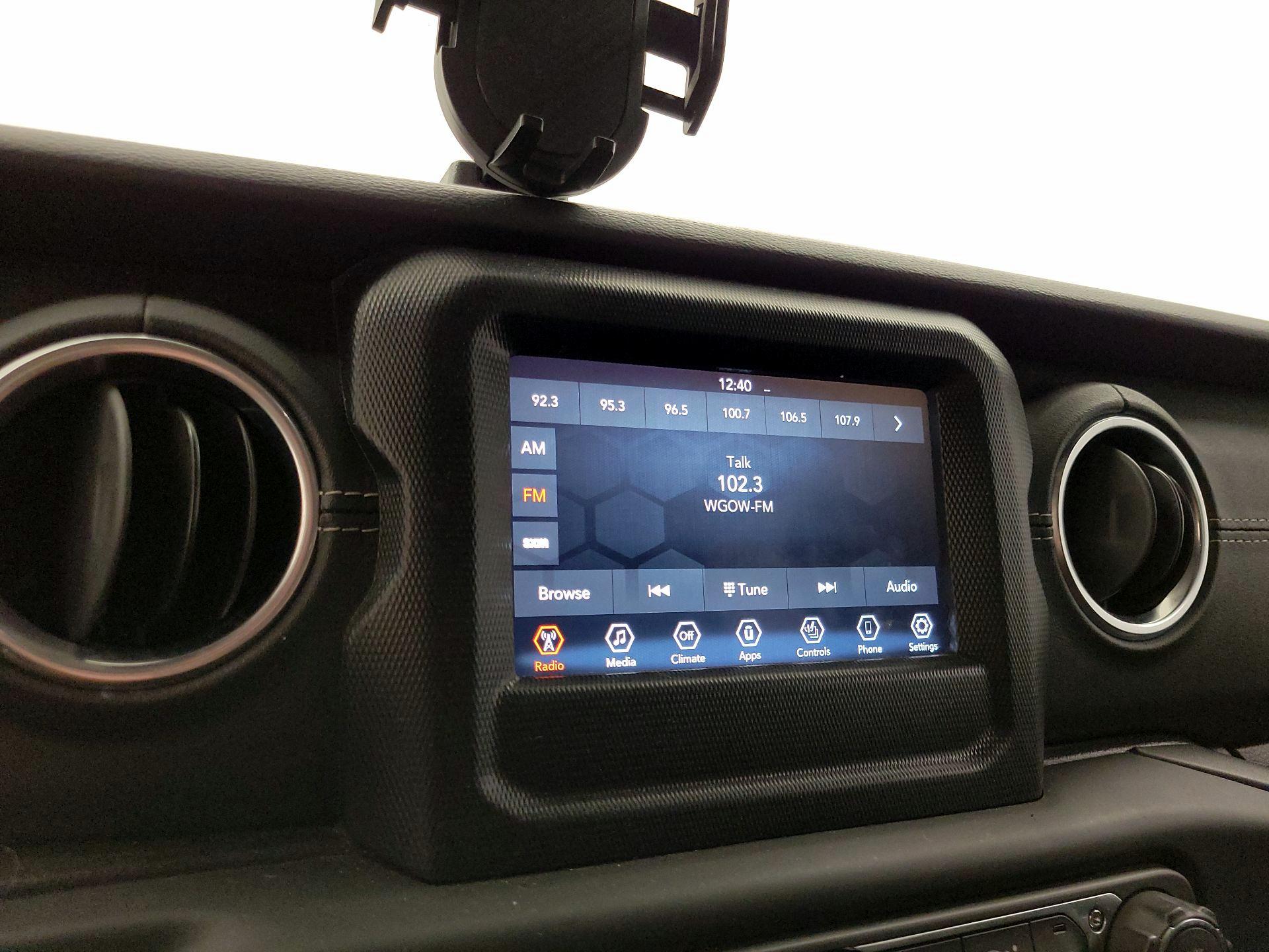 Thumbnail: 2018 Jeep Wrangler - 15