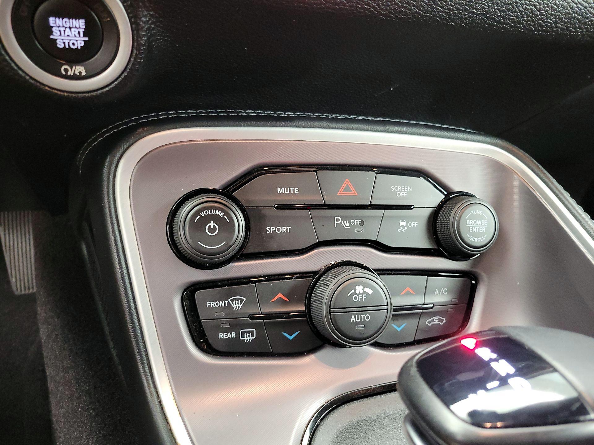 Thumbnail: 2022 Dodge Challenger - 16