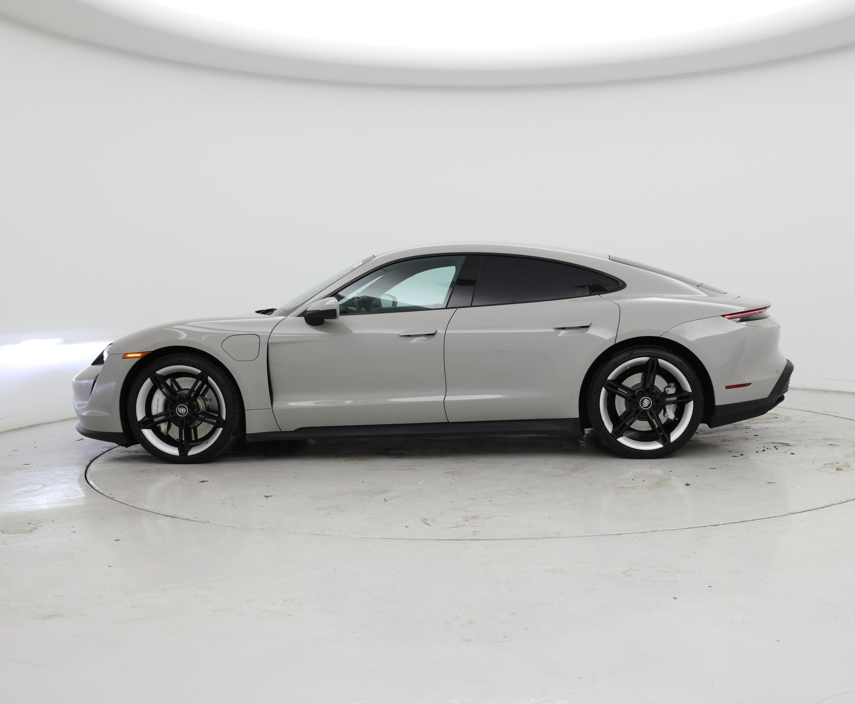 Thumbnail: 2023 Porsche Taycan - 3