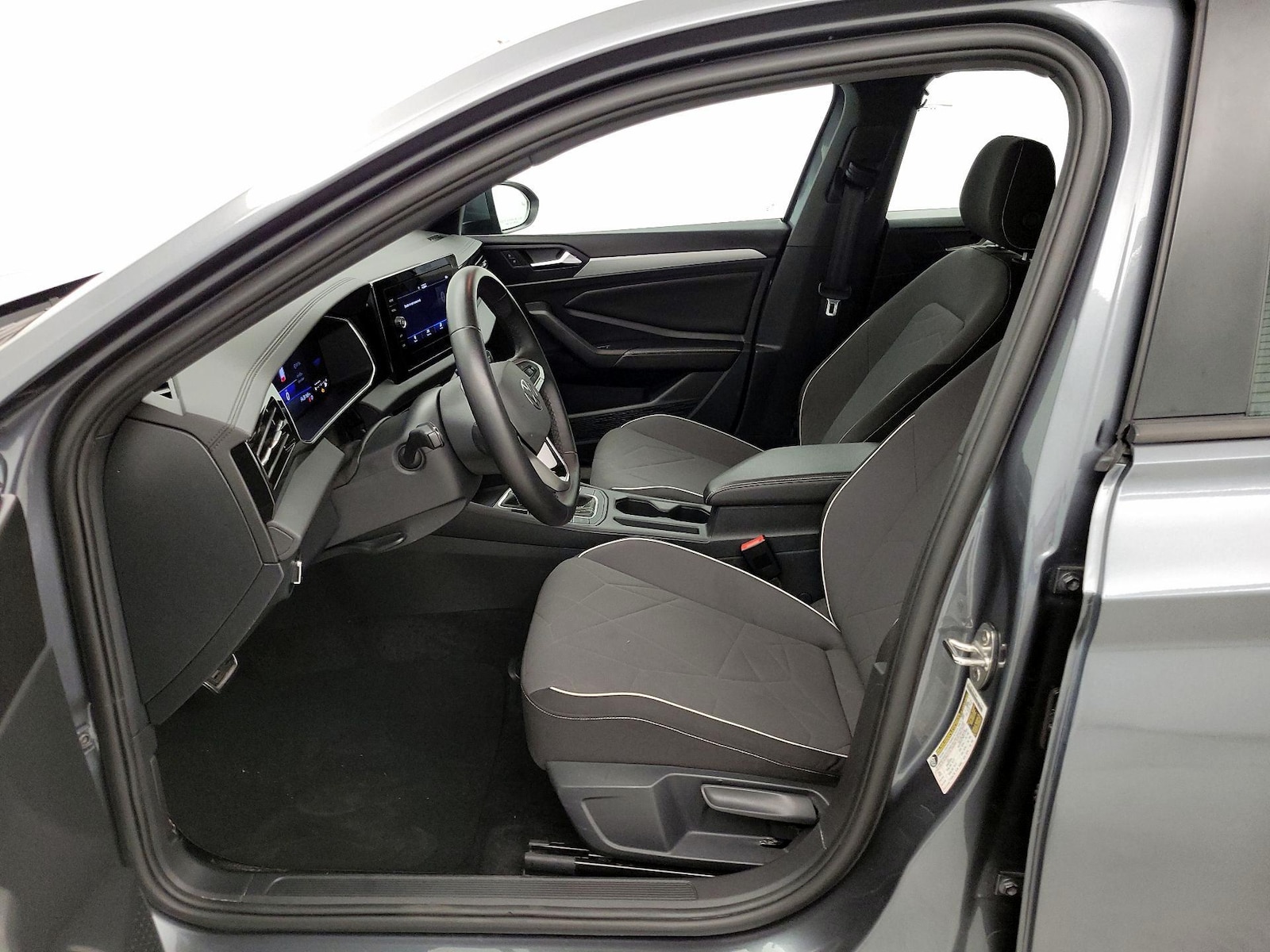 2025 Volkswagen Jetta Sport - Photo 12