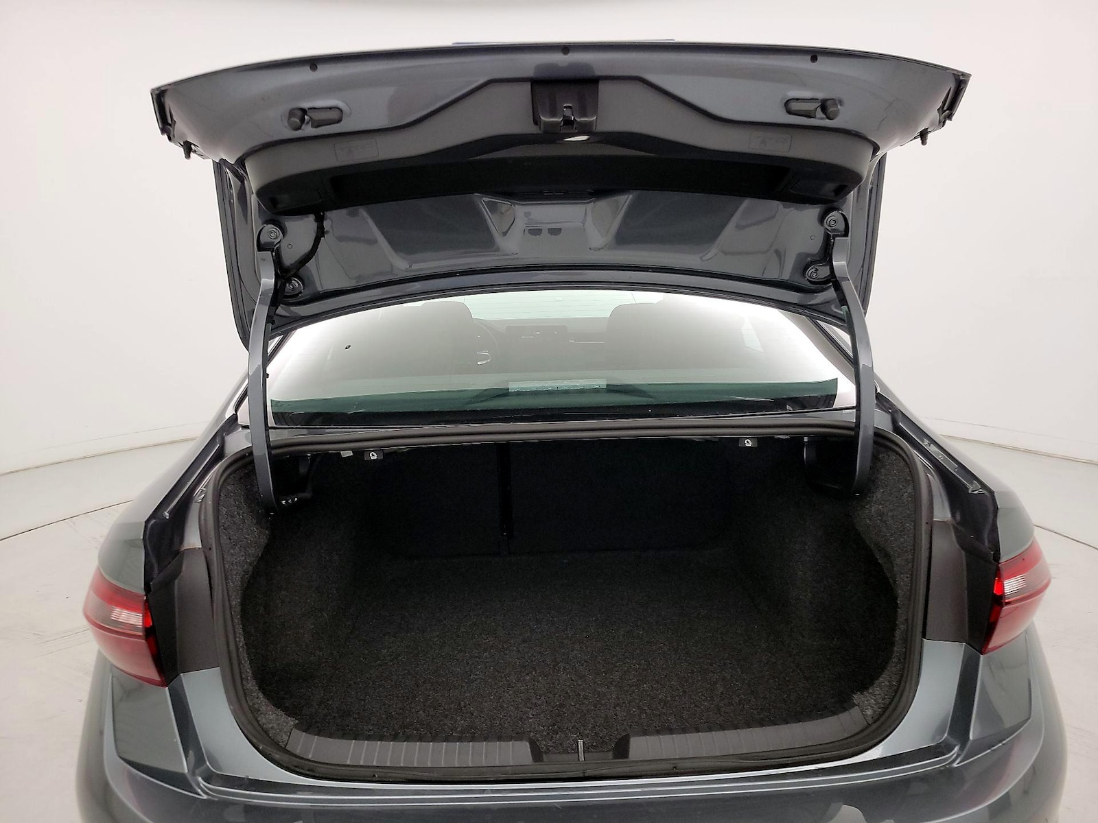 2025 Volkswagen Jetta Sport - Photo 21