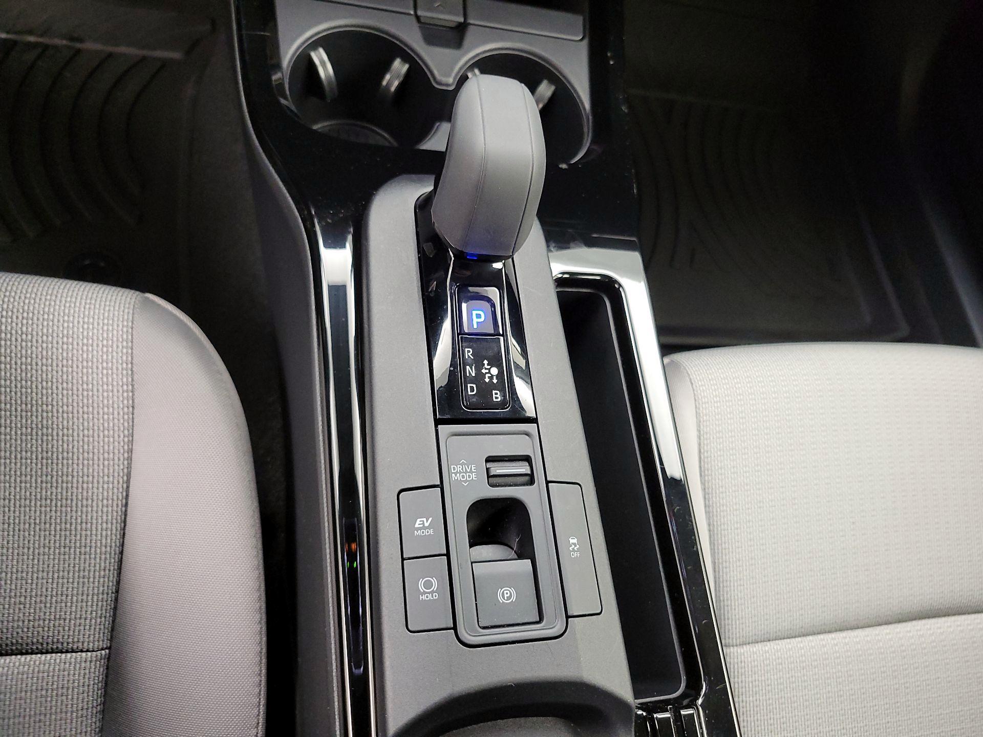 Thumbnail: 2024 Toyota Prius - 17