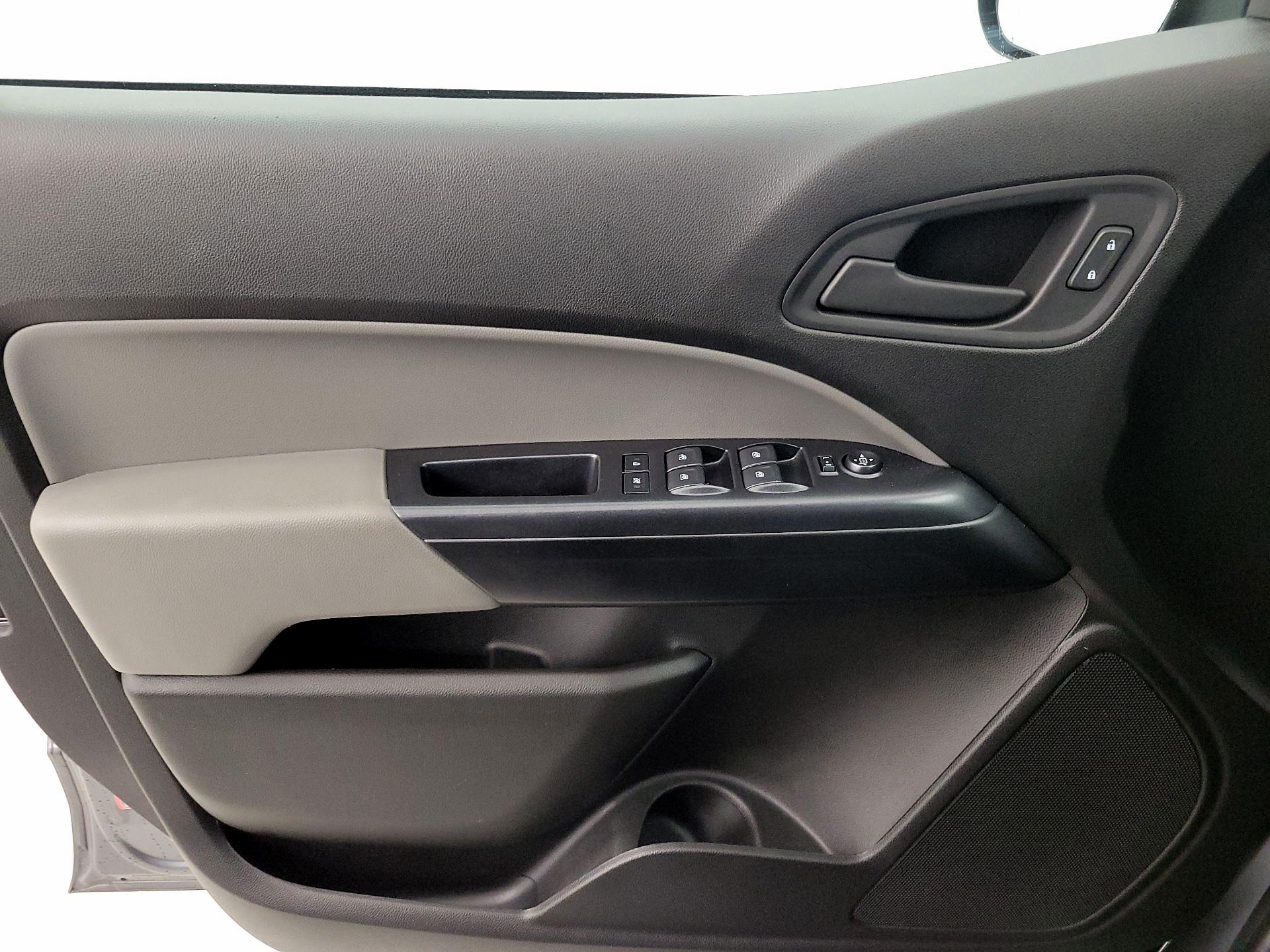 Thumbnail: 2021 Chevrolet Colorado - 12