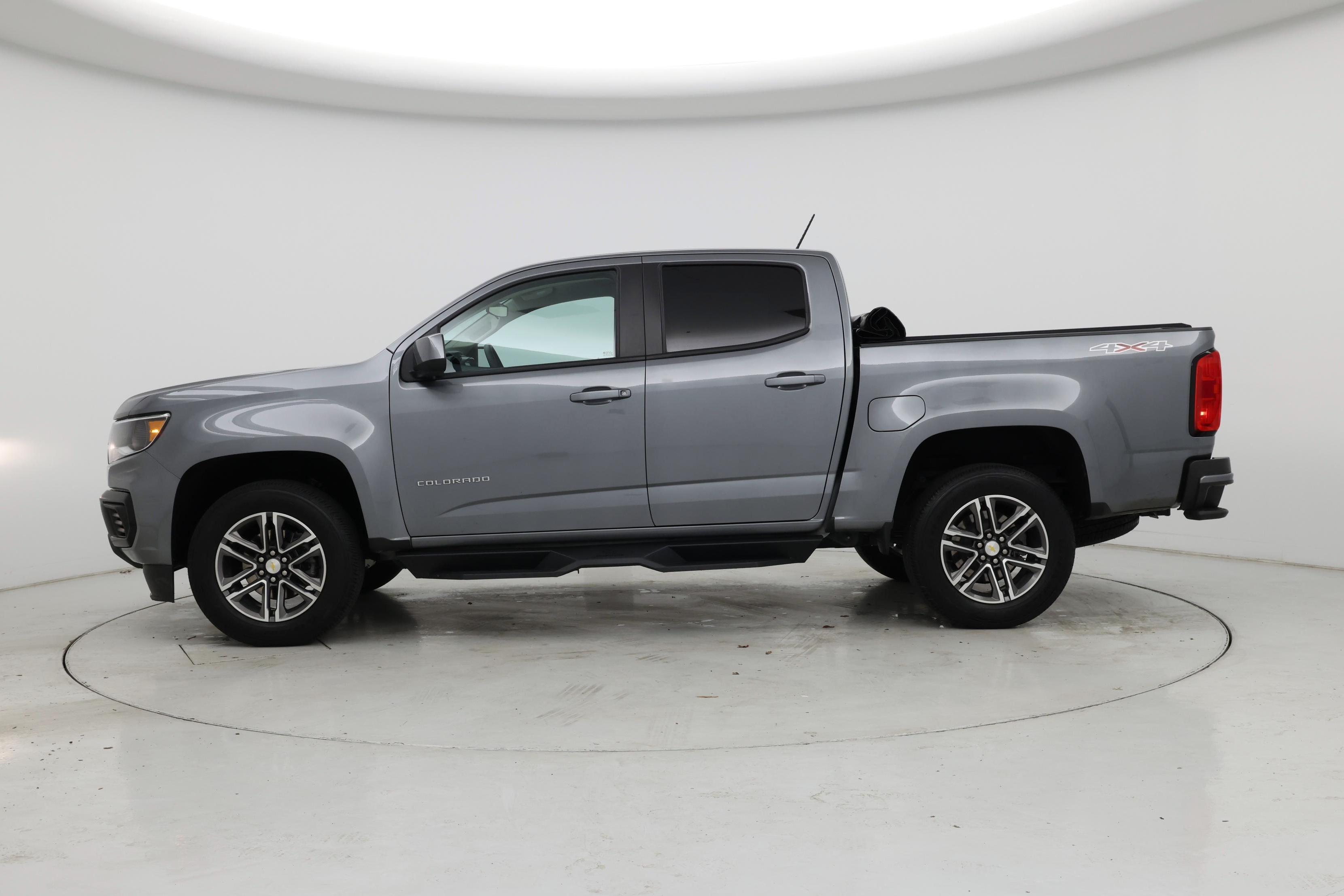 Thumbnail: 2021 Chevrolet Colorado - 3