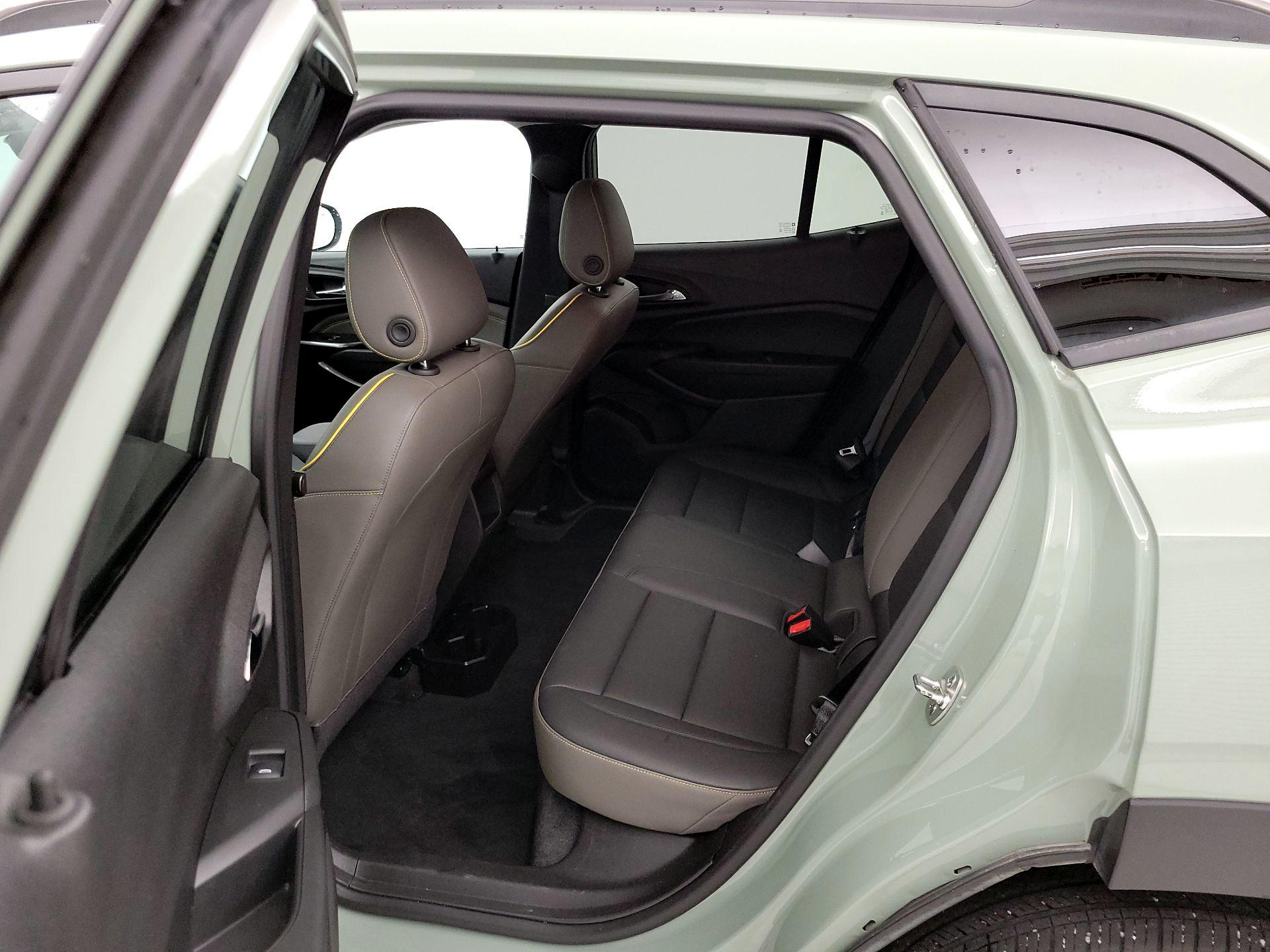 Thumbnail: 2024 Chevrolet Trax - 20