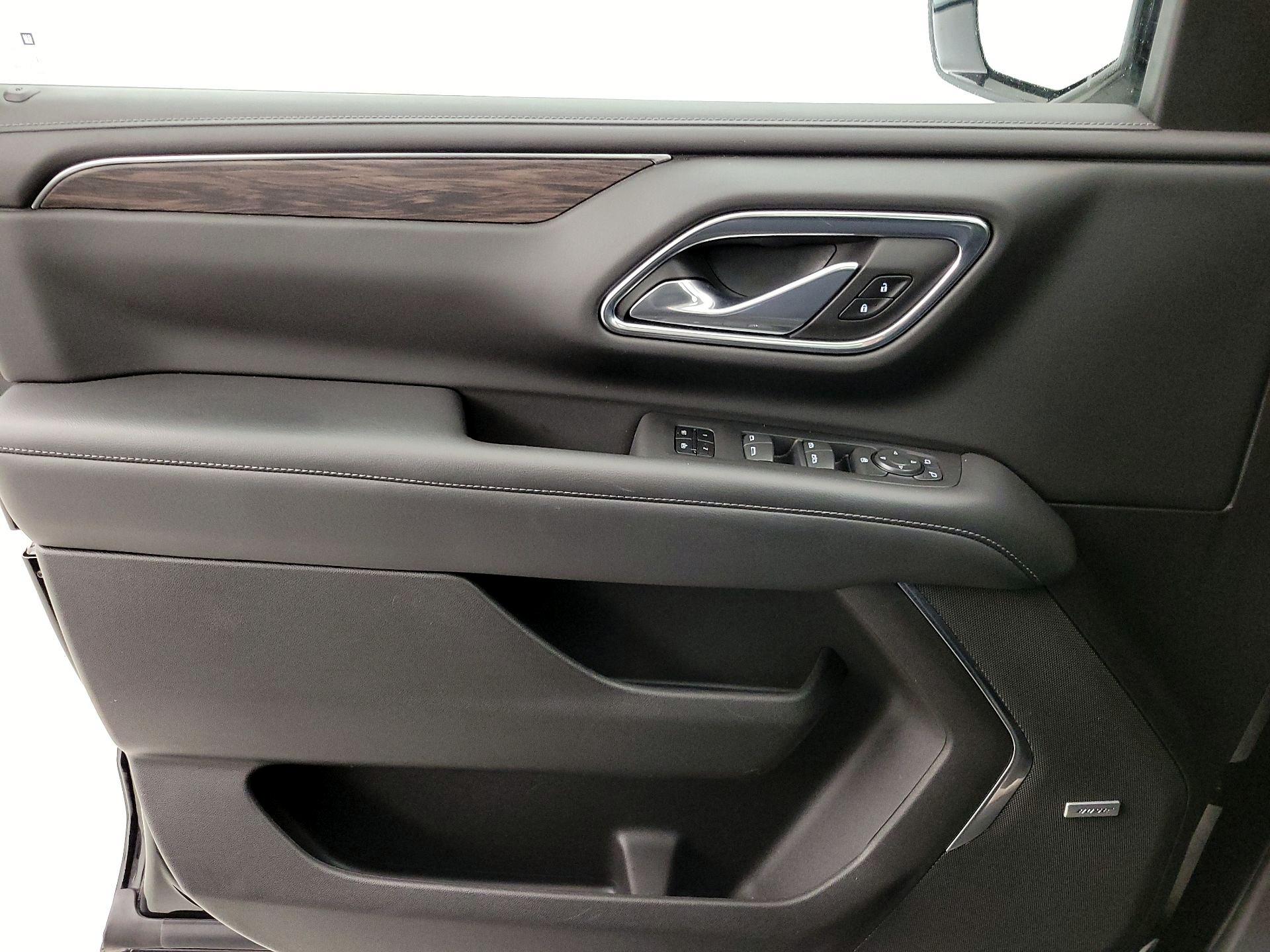 Thumbnail: 2021 Chevrolet Suburban - 12