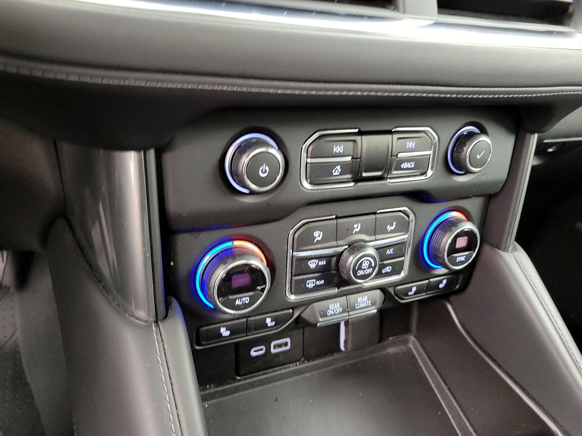 Thumbnail: 2021 Chevrolet Suburban - 16