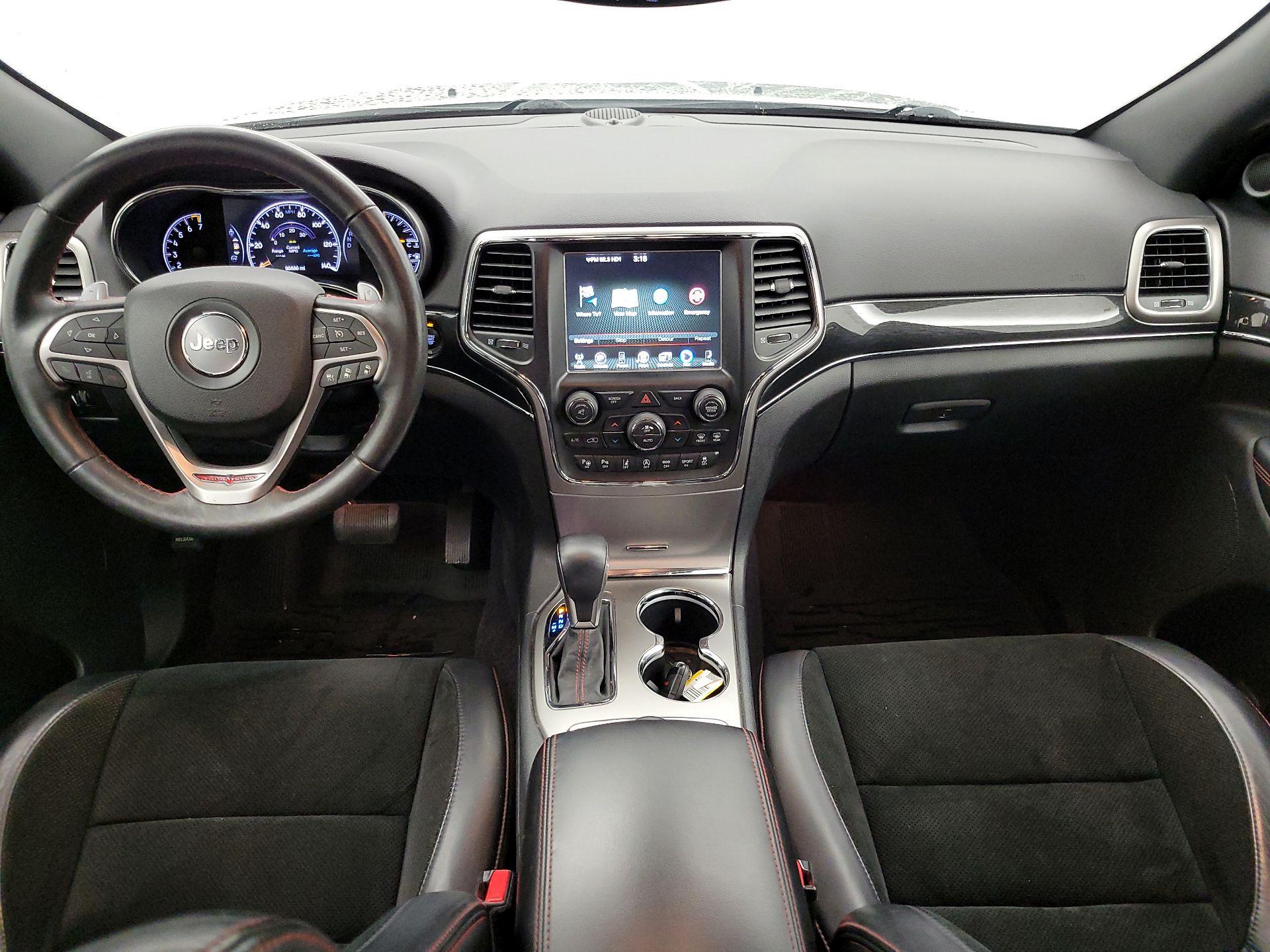 Thumbnail: 2017 Jeep Grand Cherokee - 9