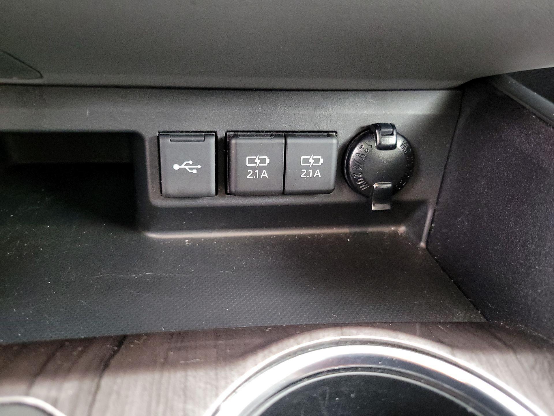 Thumbnail: 2021 Toyota Highlander - 19