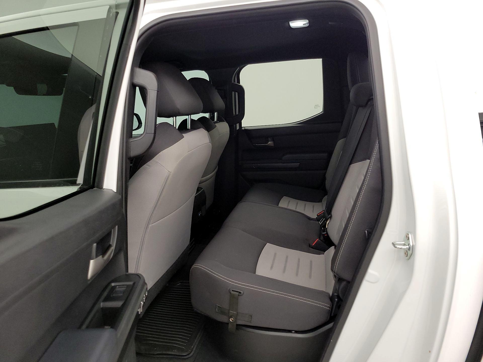 Thumbnail: 2024 Toyota Tacoma - 19