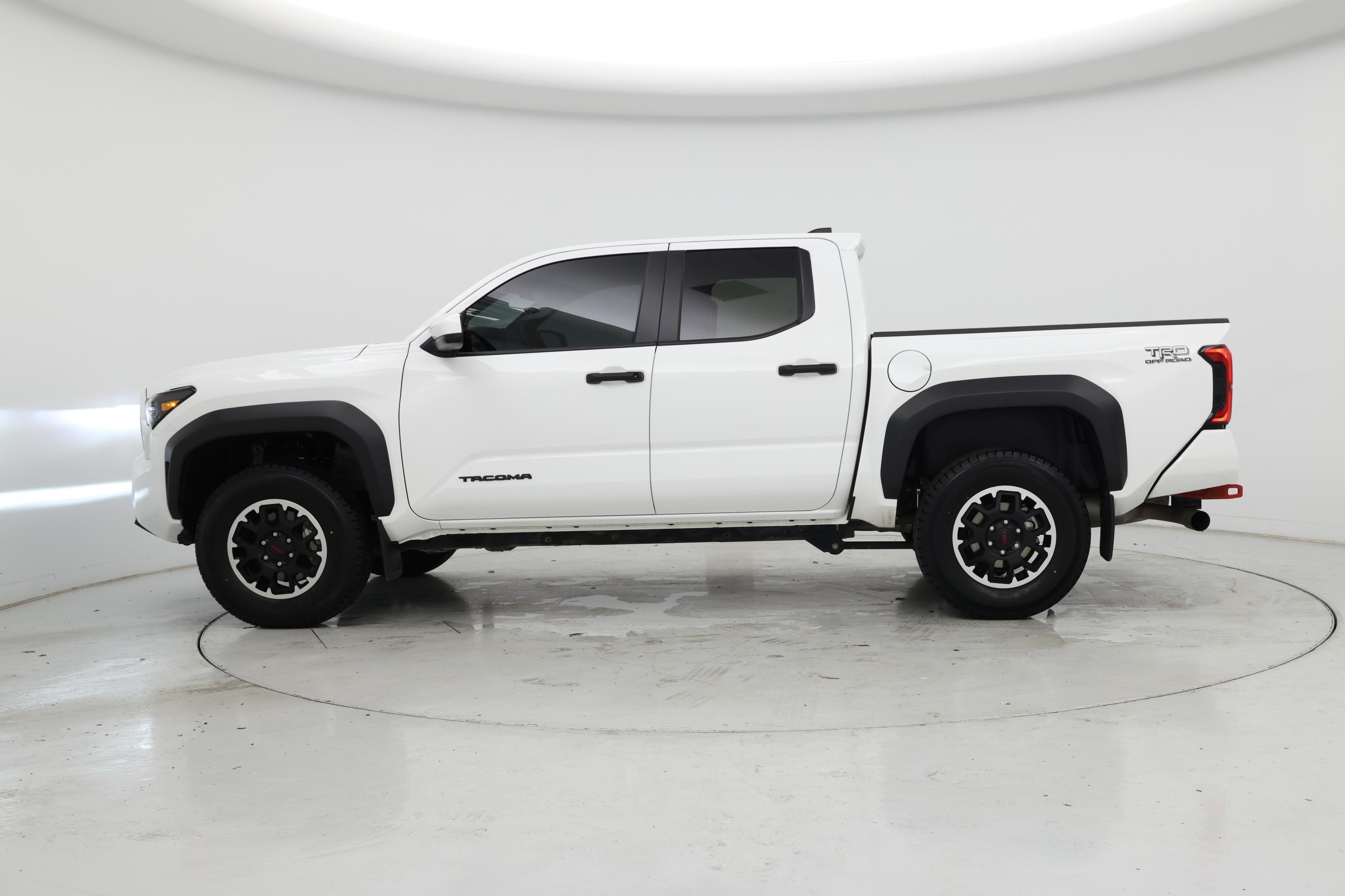 Thumbnail: 2024 Toyota Tacoma - 3