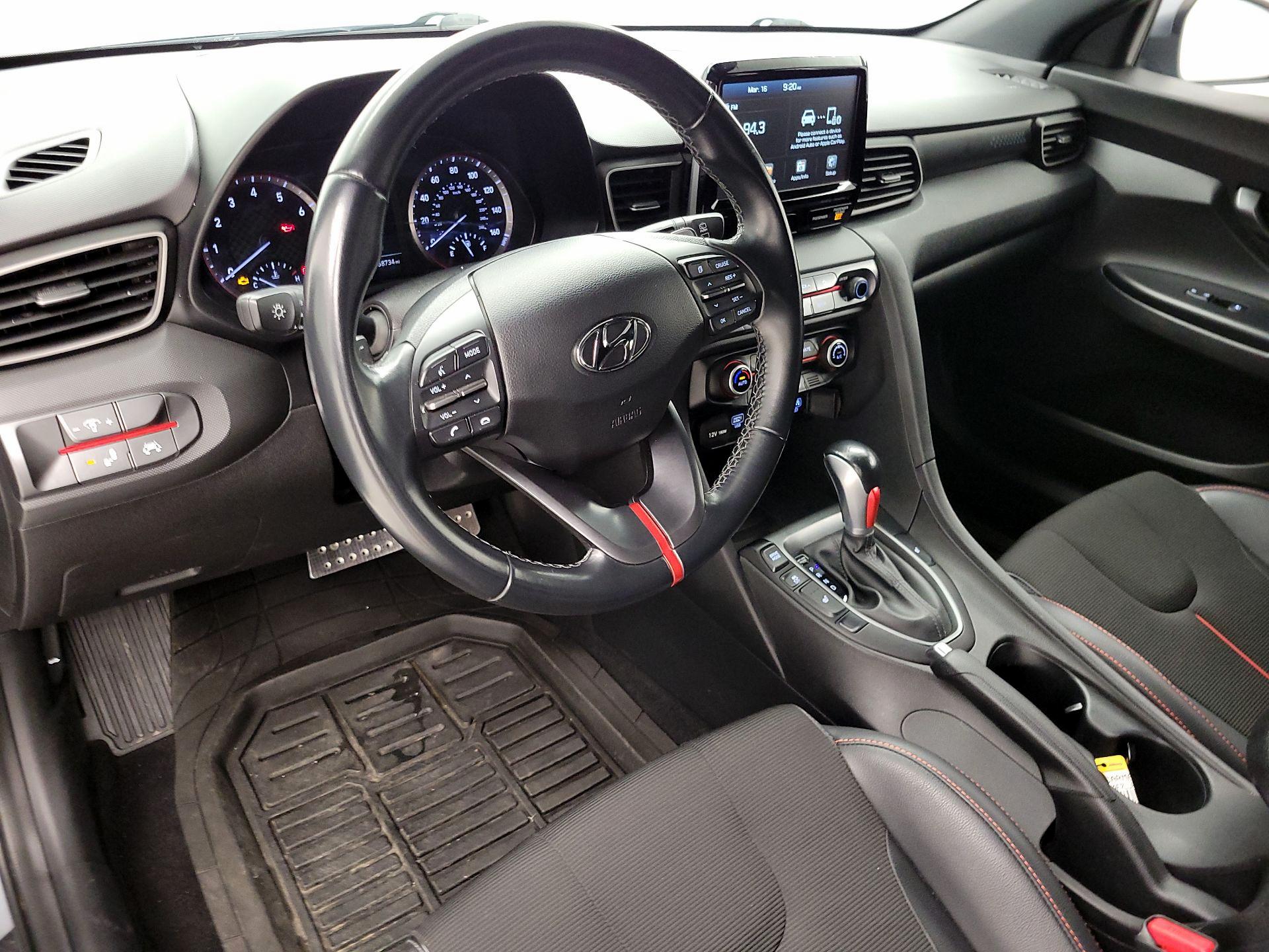 Thumbnail: 2020 Hyundai Veloster - 9