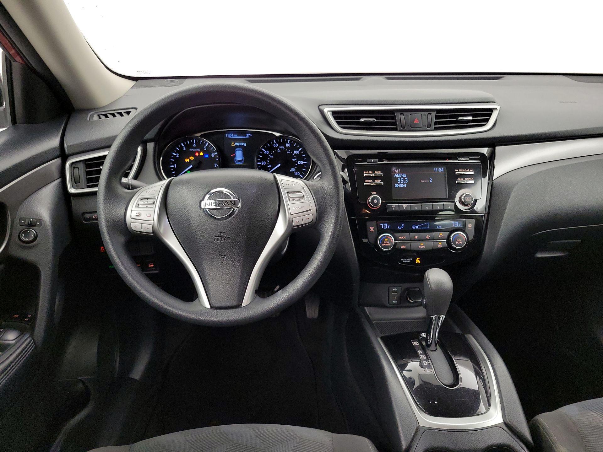 Thumbnail: 2016 Nissan Rogue - 10