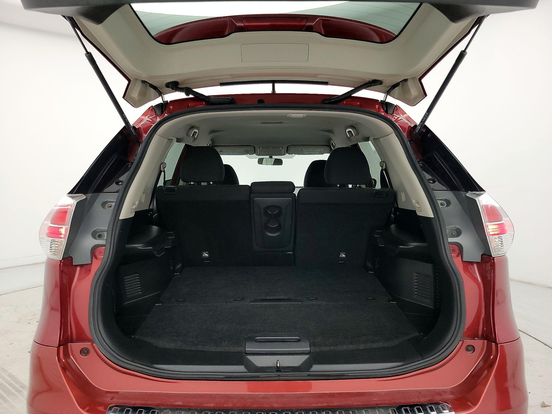 Thumbnail: 2016 Nissan Rogue - 20