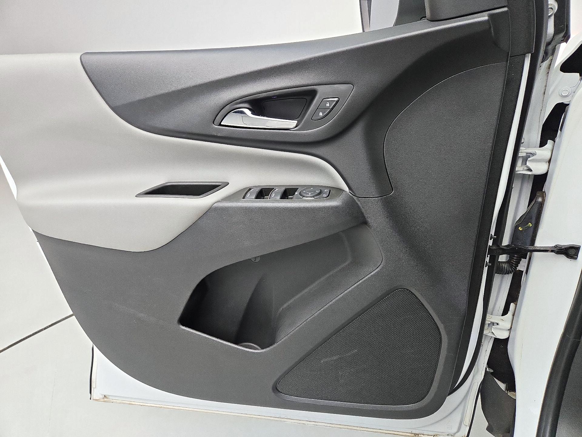 Thumbnail: 2021 Chevrolet Equinox - 12