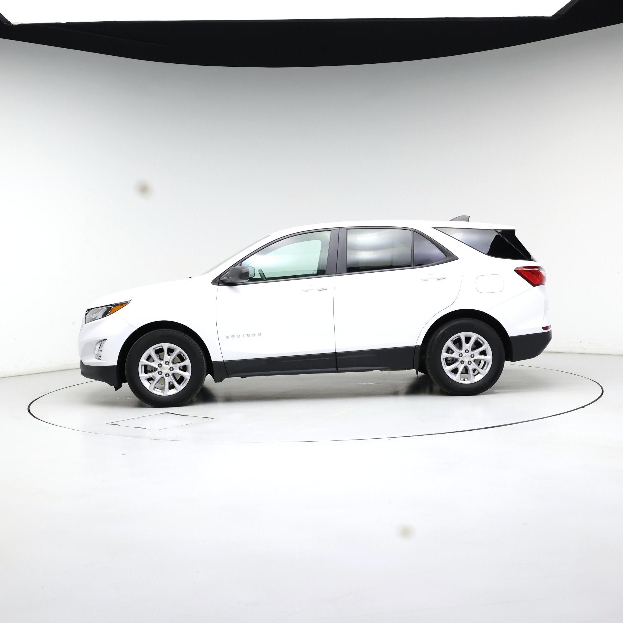 Thumbnail: 2021 Chevrolet Equinox - 3