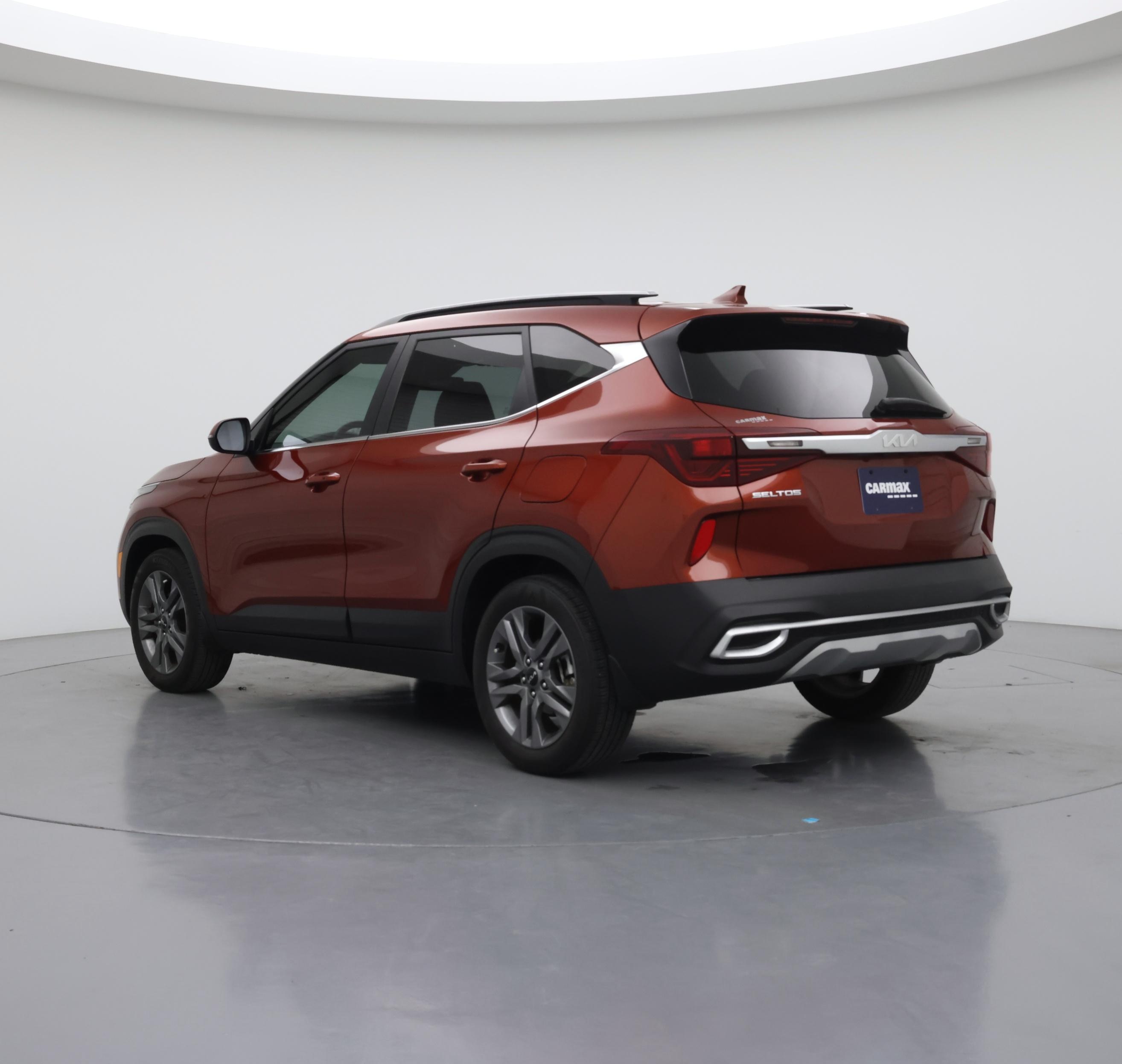 Thumbnail: 2023 Kia Seltos - 2