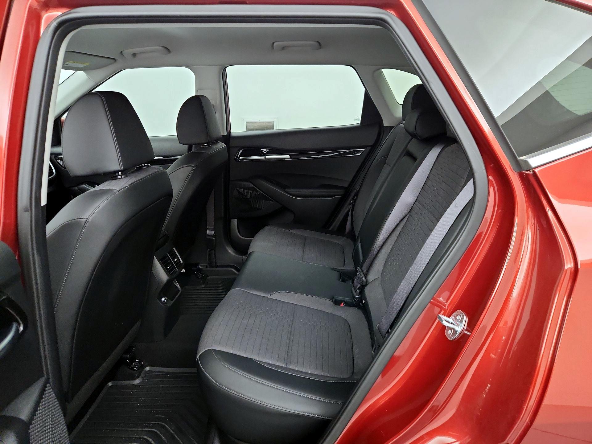 Thumbnail: 2023 Kia Seltos - 19