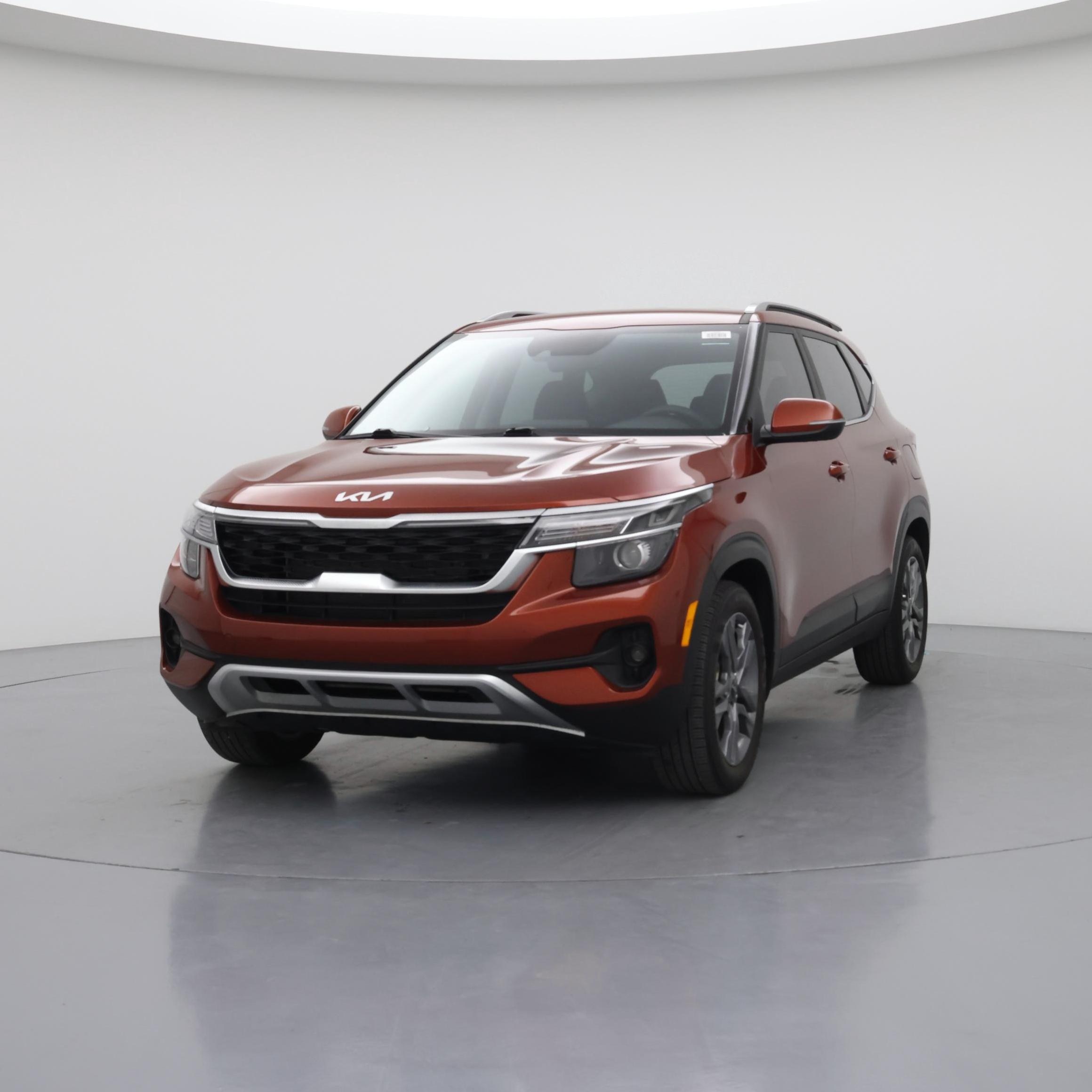 Thumbnail: 2023 Kia Seltos - 4