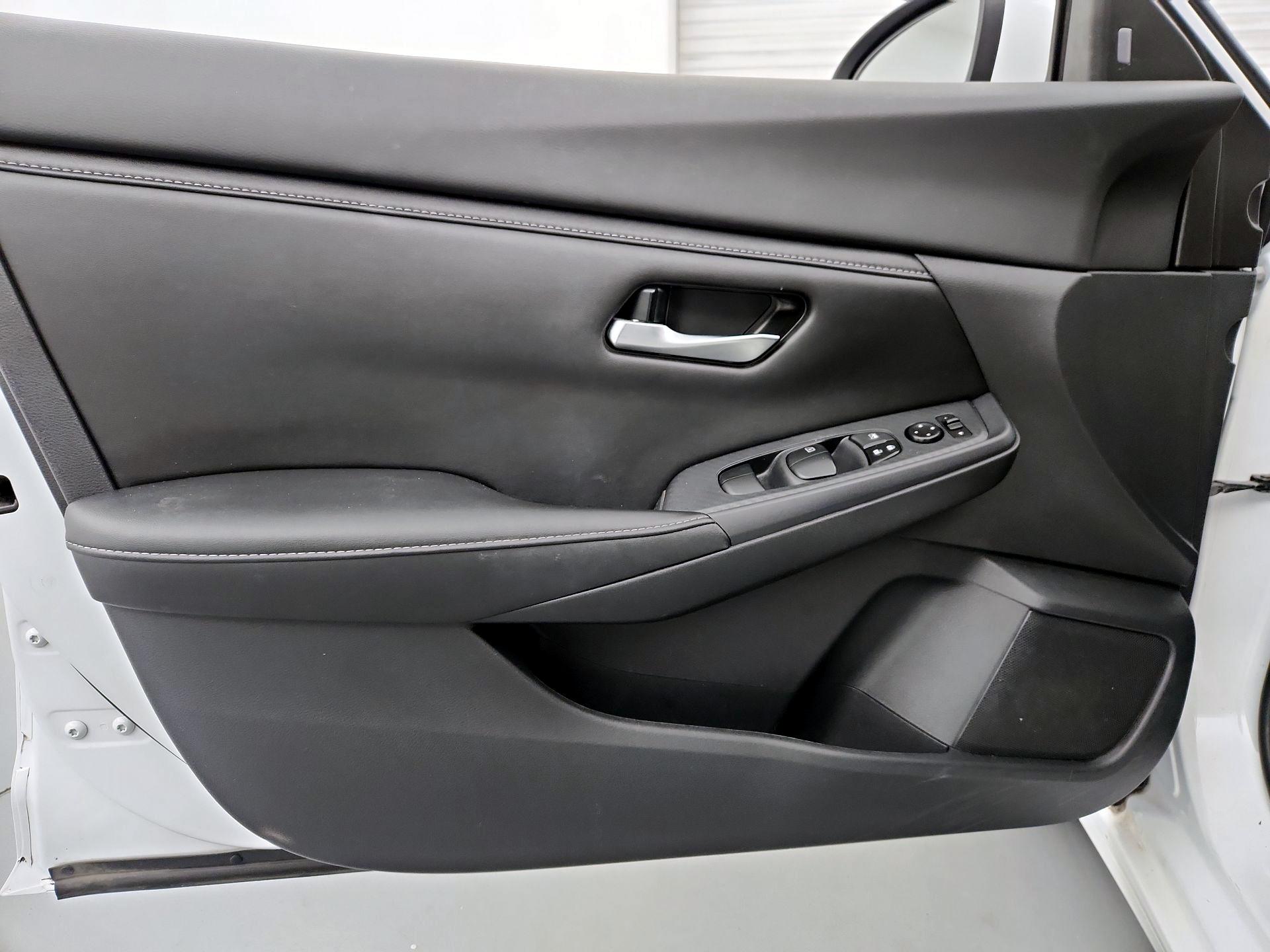 Thumbnail: 2023 Nissan Sentra - 12