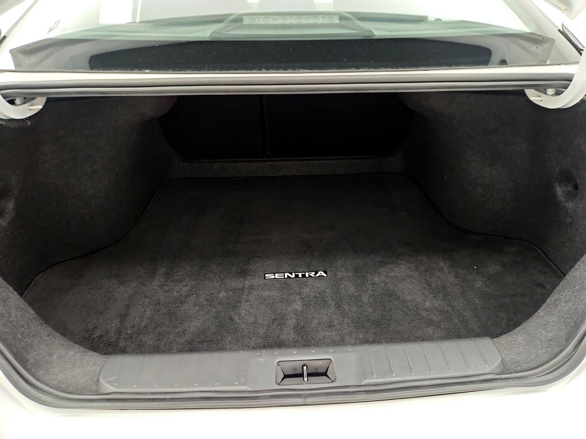 Thumbnail: 2023 Nissan Sentra - 20