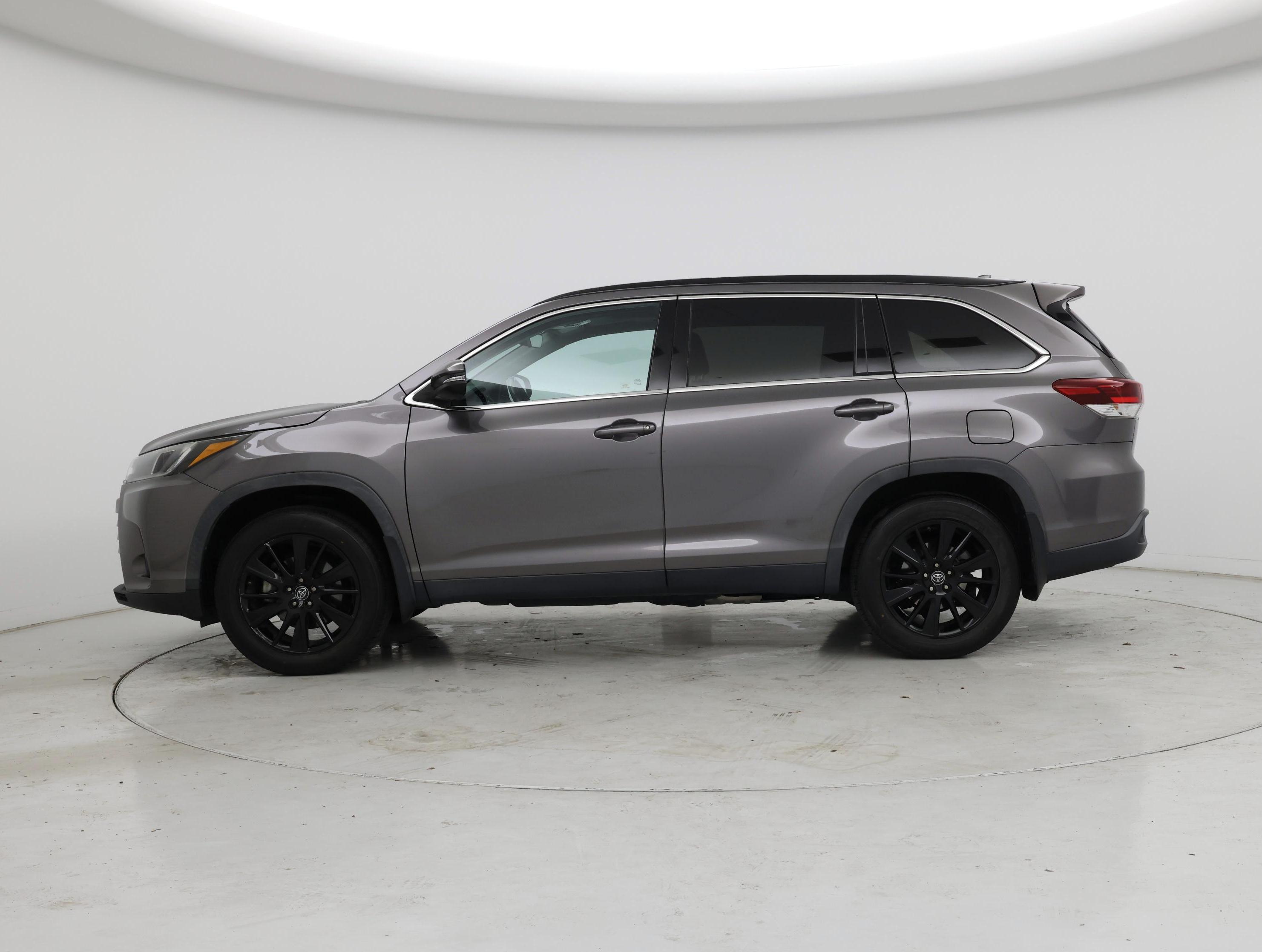 Thumbnail: 2019 Toyota Highlander - 3