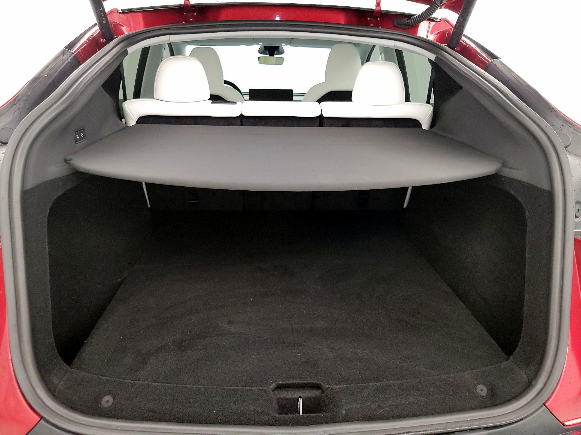 Thumbnail: 2026 Tesla Model Y - 19