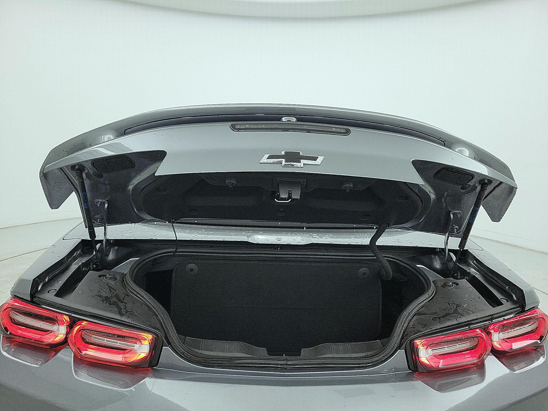 Thumbnail: 2020 Chevrolet Camaro - 20