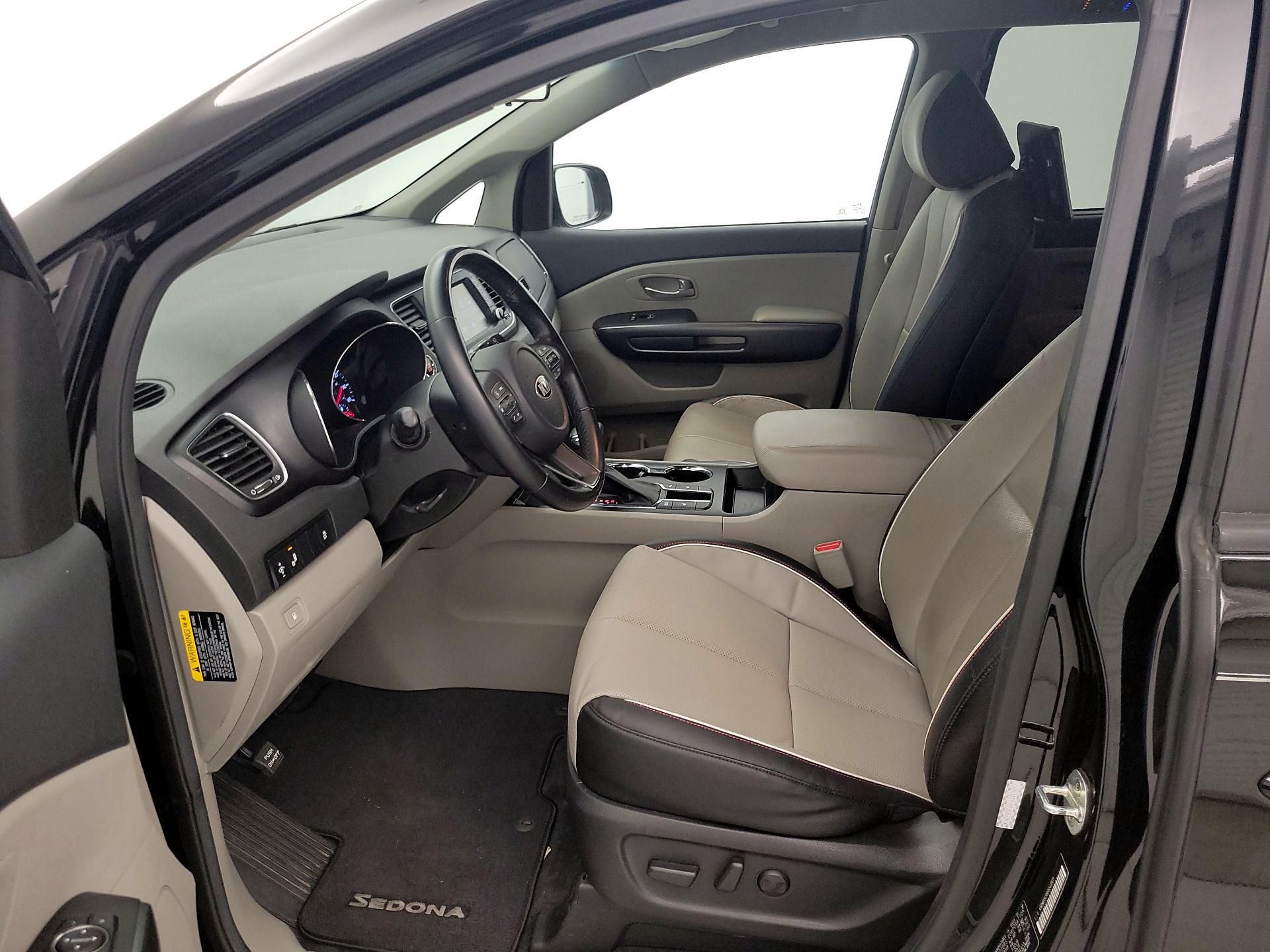 Thumbnail: 2019 Kia Sedona - 11