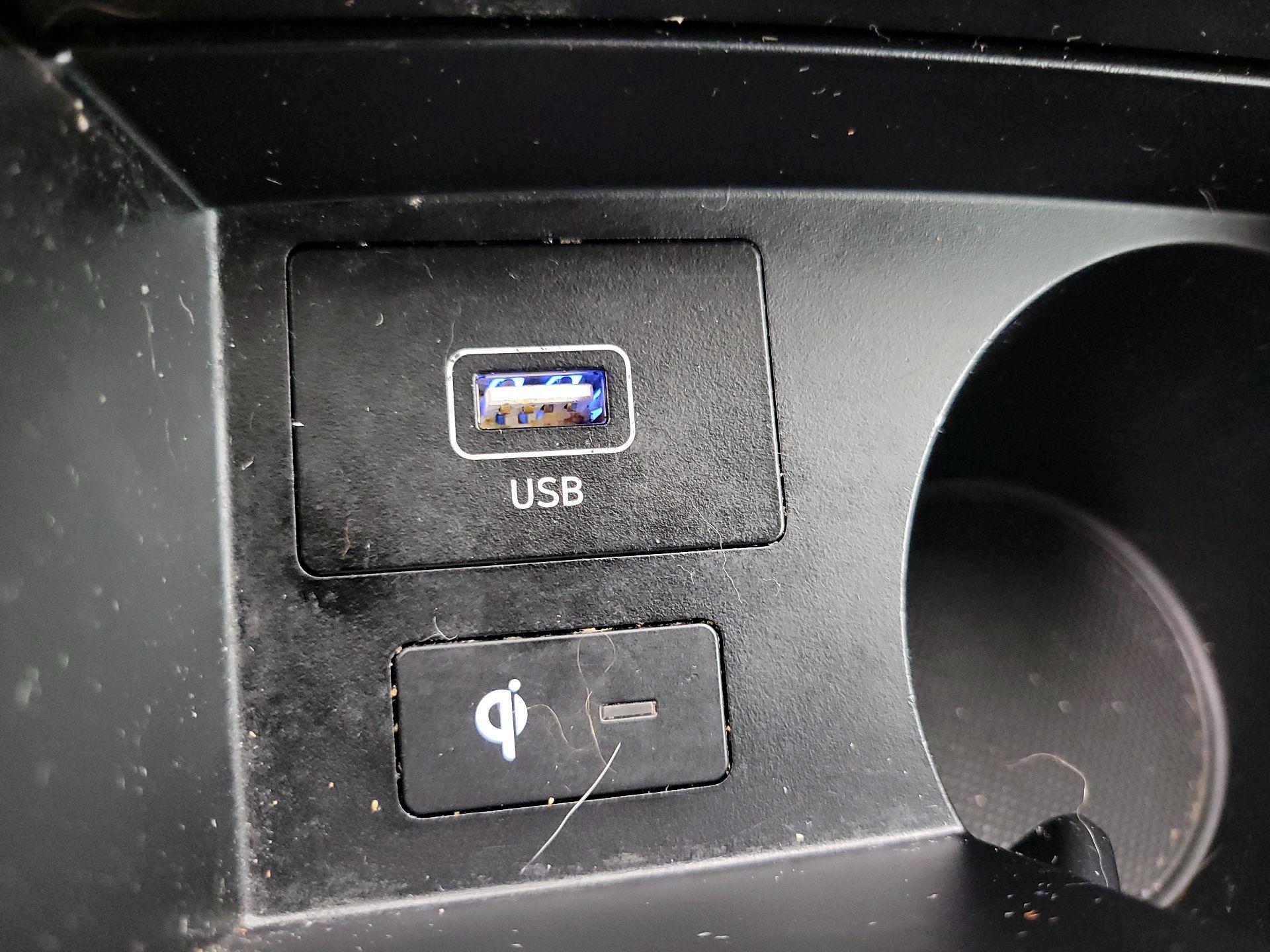 Thumbnail: 2023 Hyundai Santa Fe - 19