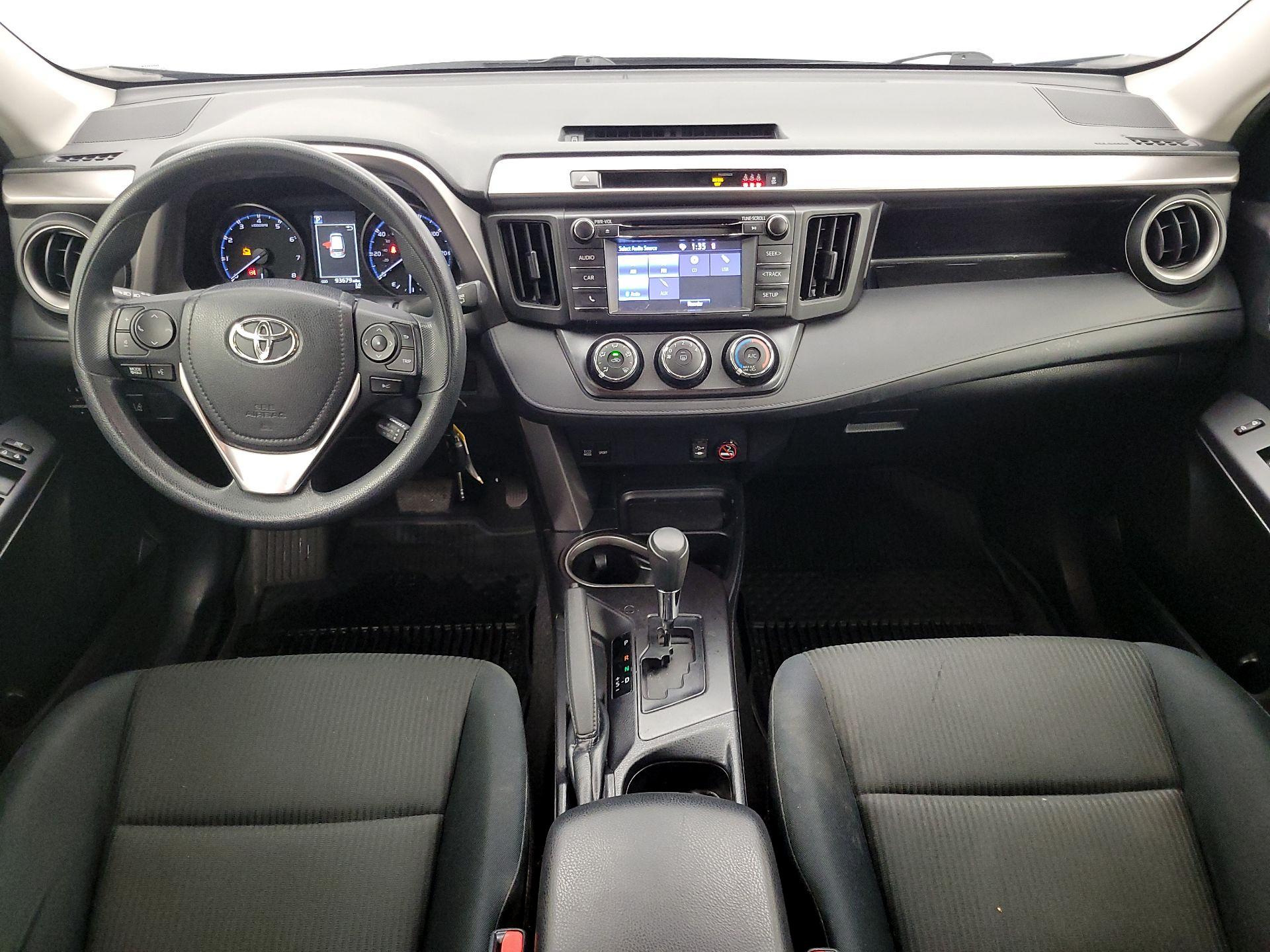 Thumbnail: 2018 Toyota RAV4 - 9