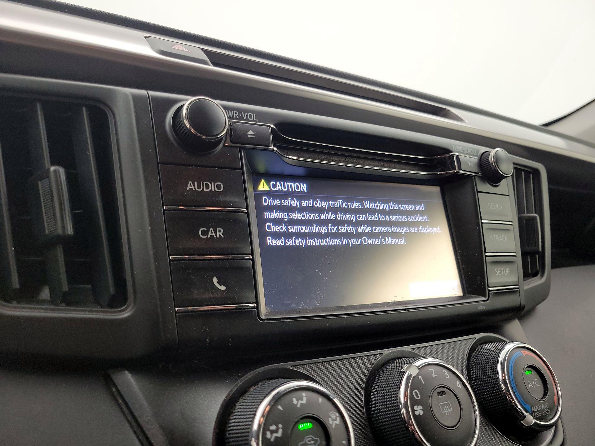 Thumbnail: 2018 Toyota RAV4 - 15