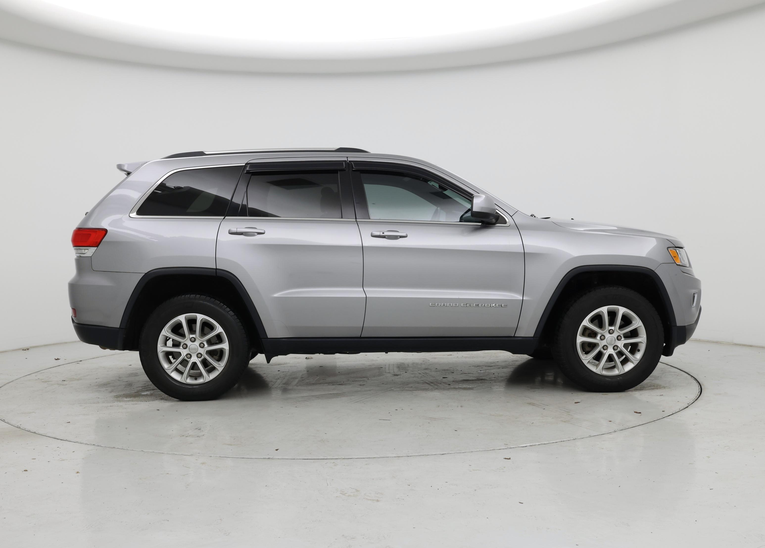 Thumbnail: 2015 Jeep Grand Cherokee - 7