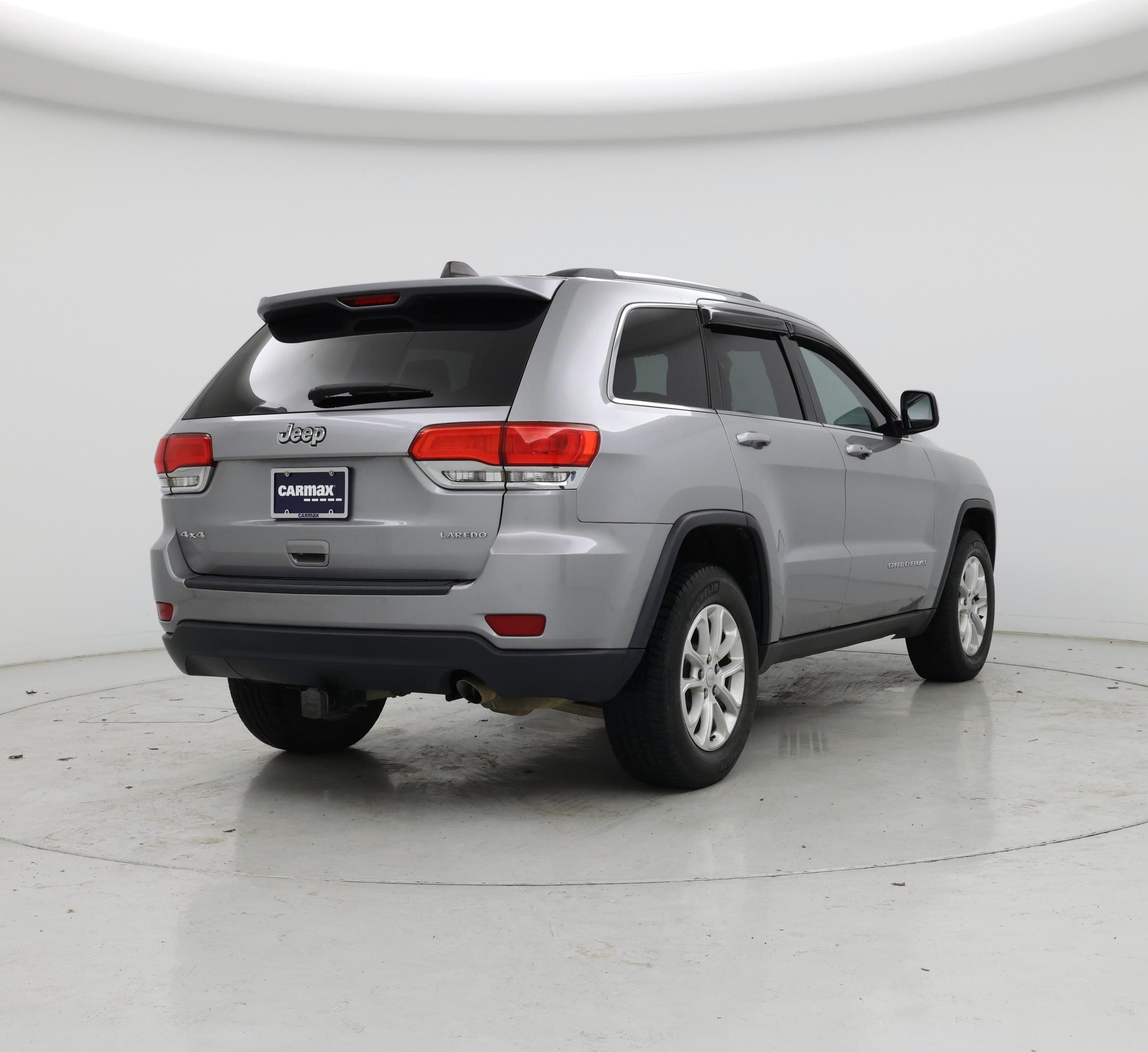 Thumbnail: 2015 Jeep Grand Cherokee - 8